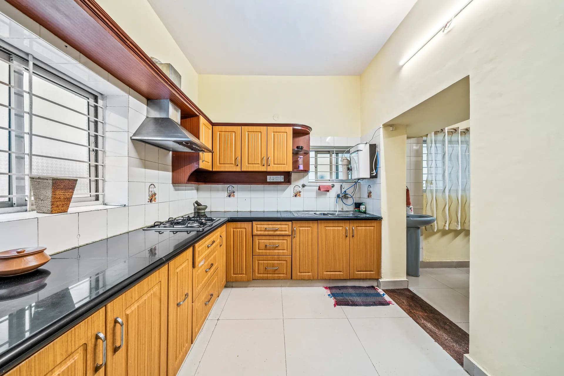 Property photo - Kitchen