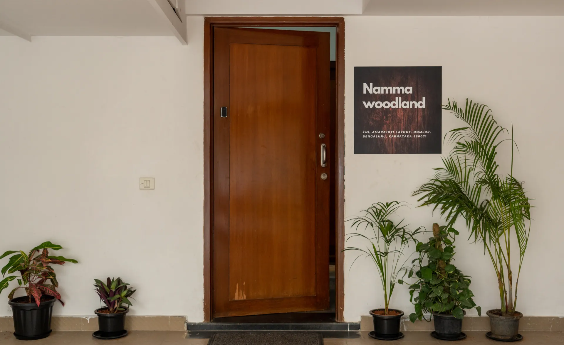 Property photo - Entrance and Parking