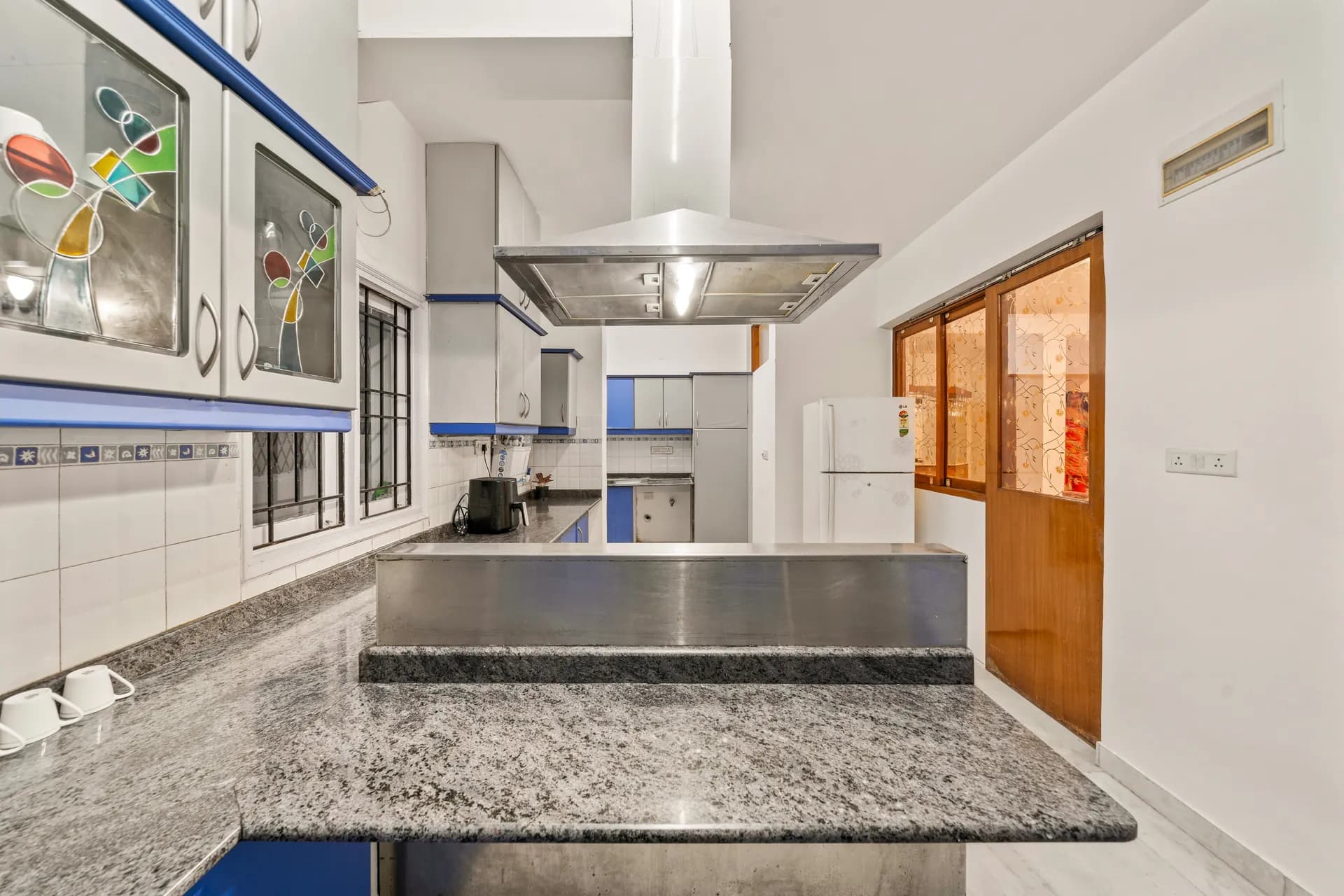 Property photo - Kitchen