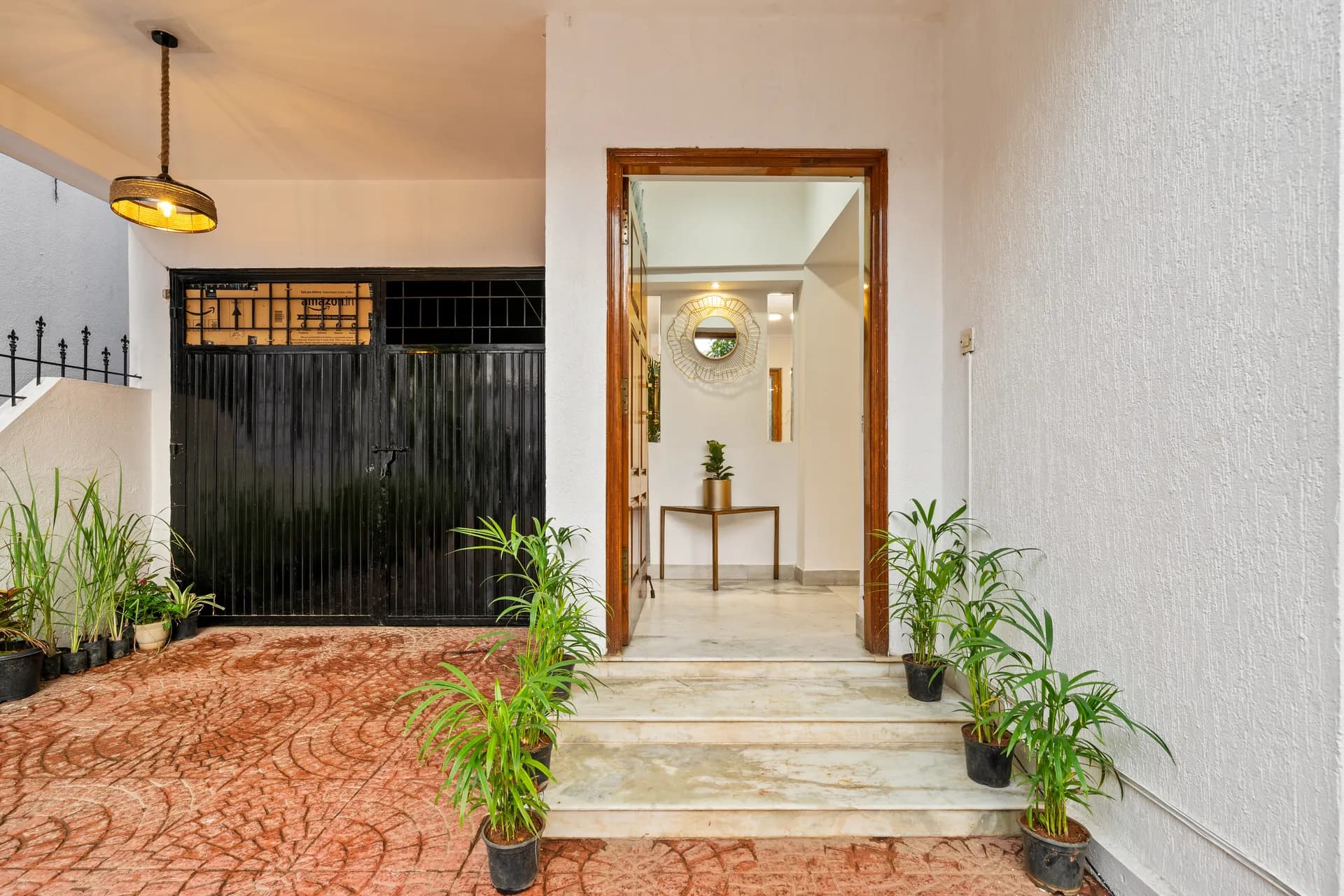 Property photo - Entrance and Parking