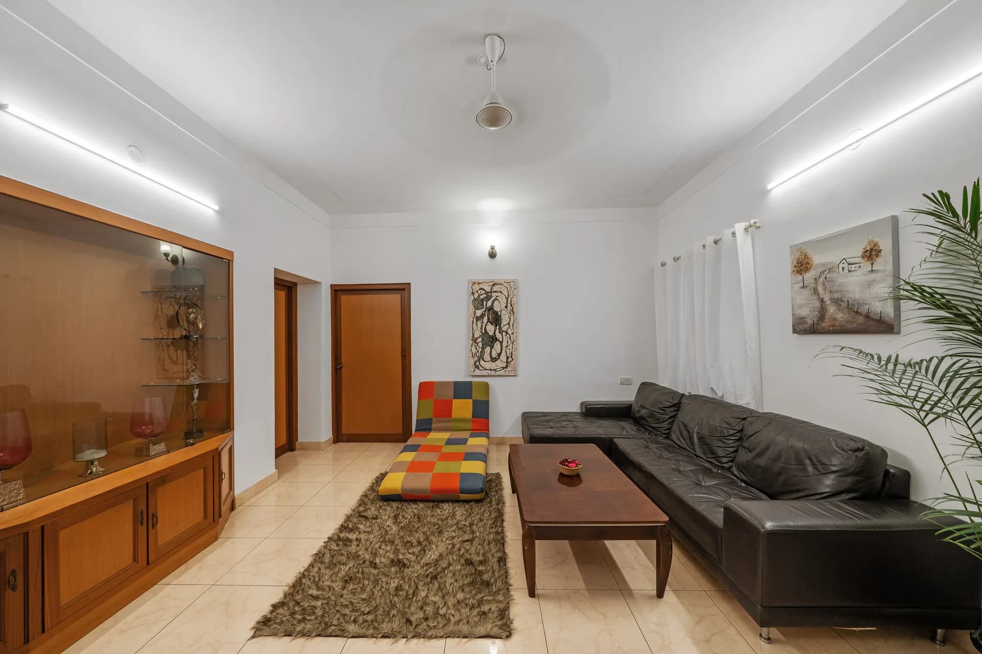 Property photo - Lounge