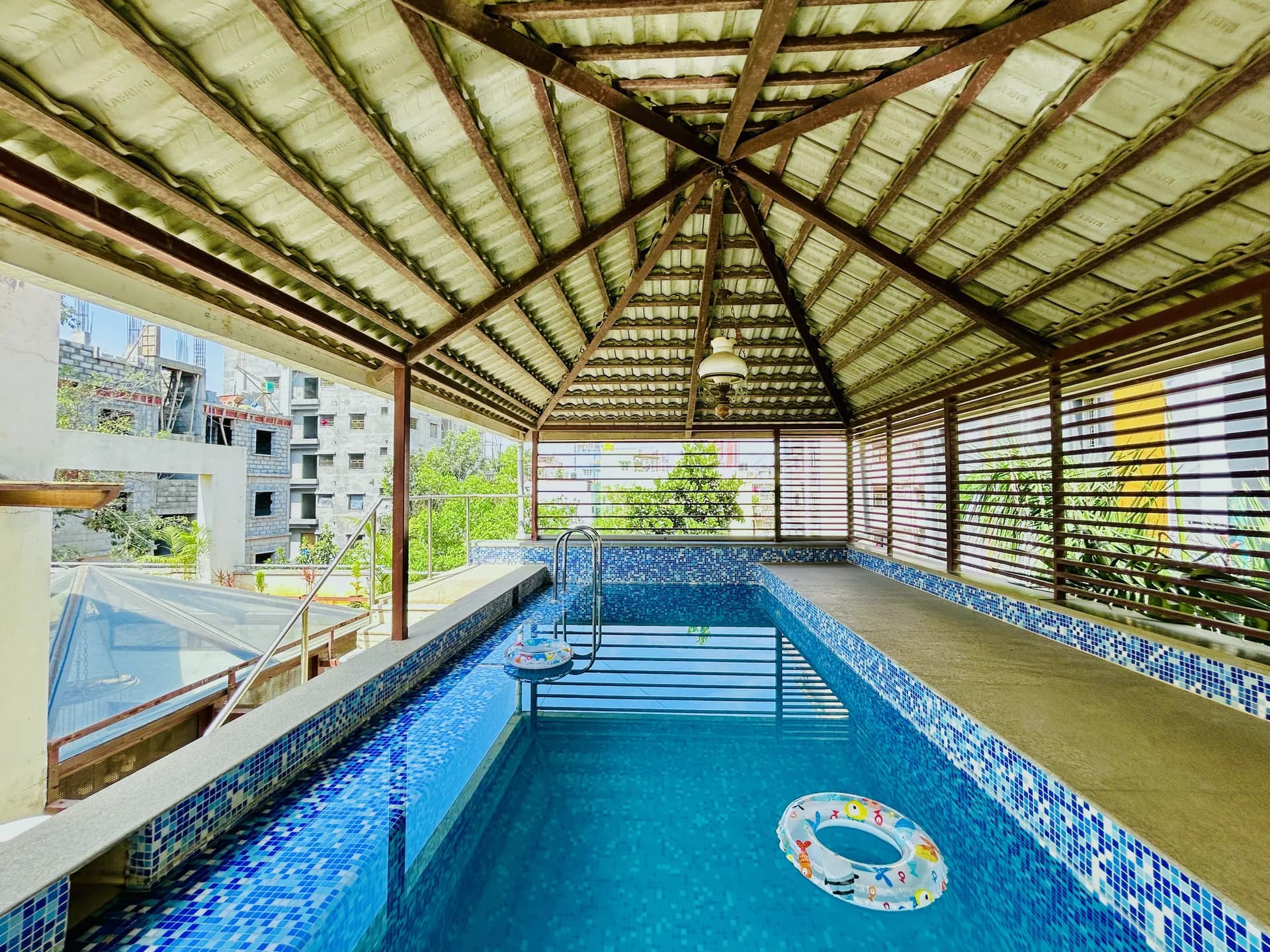 Lagoon Luxe