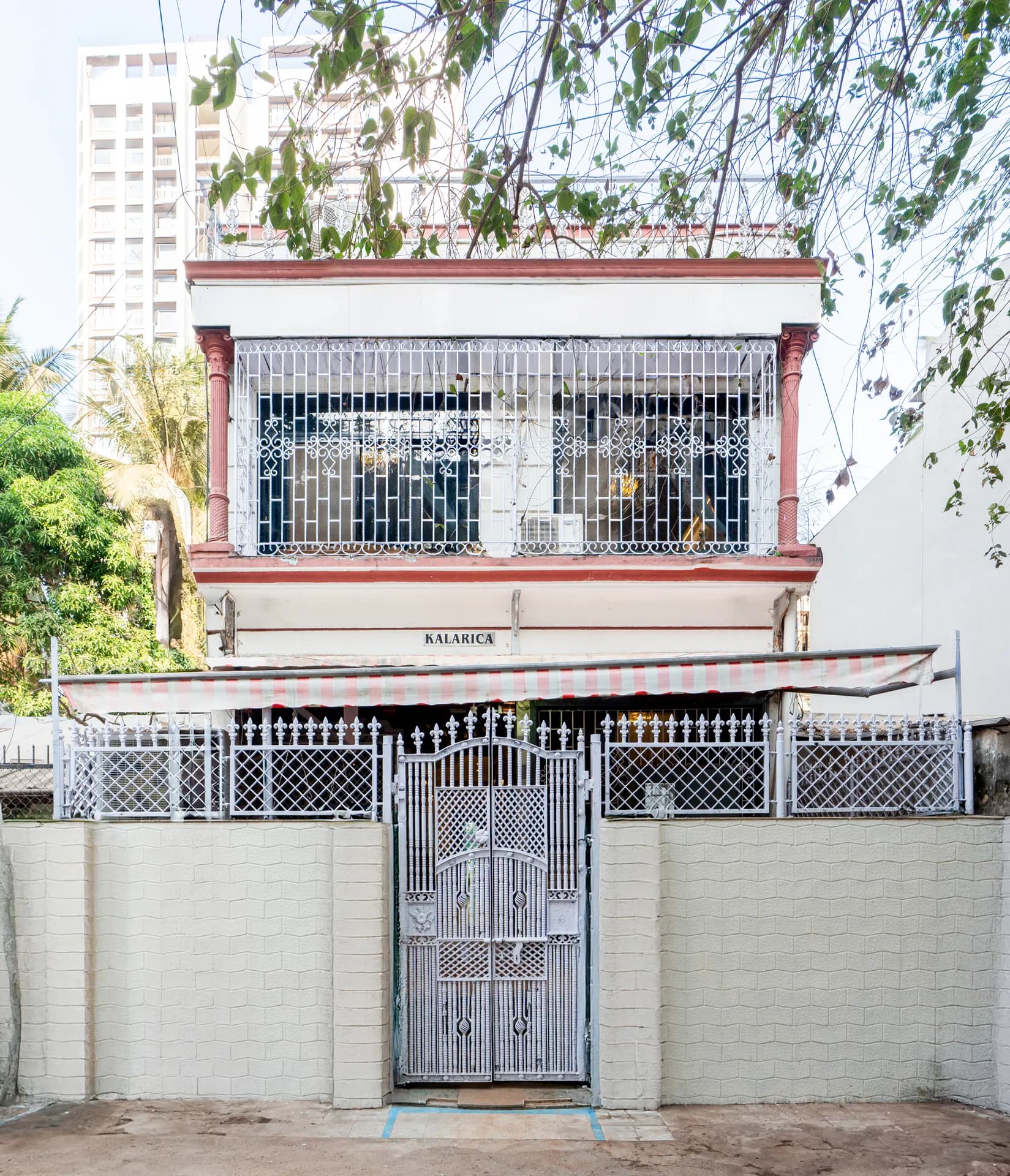 Entrance and Parking preview