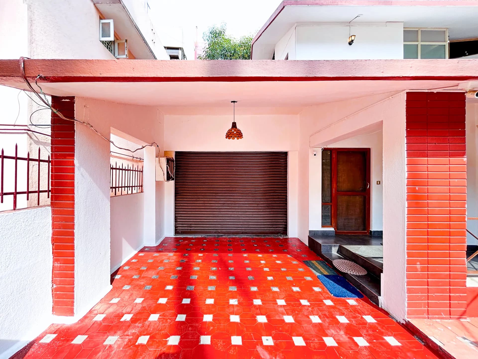 Property photo - Entrance and Parking