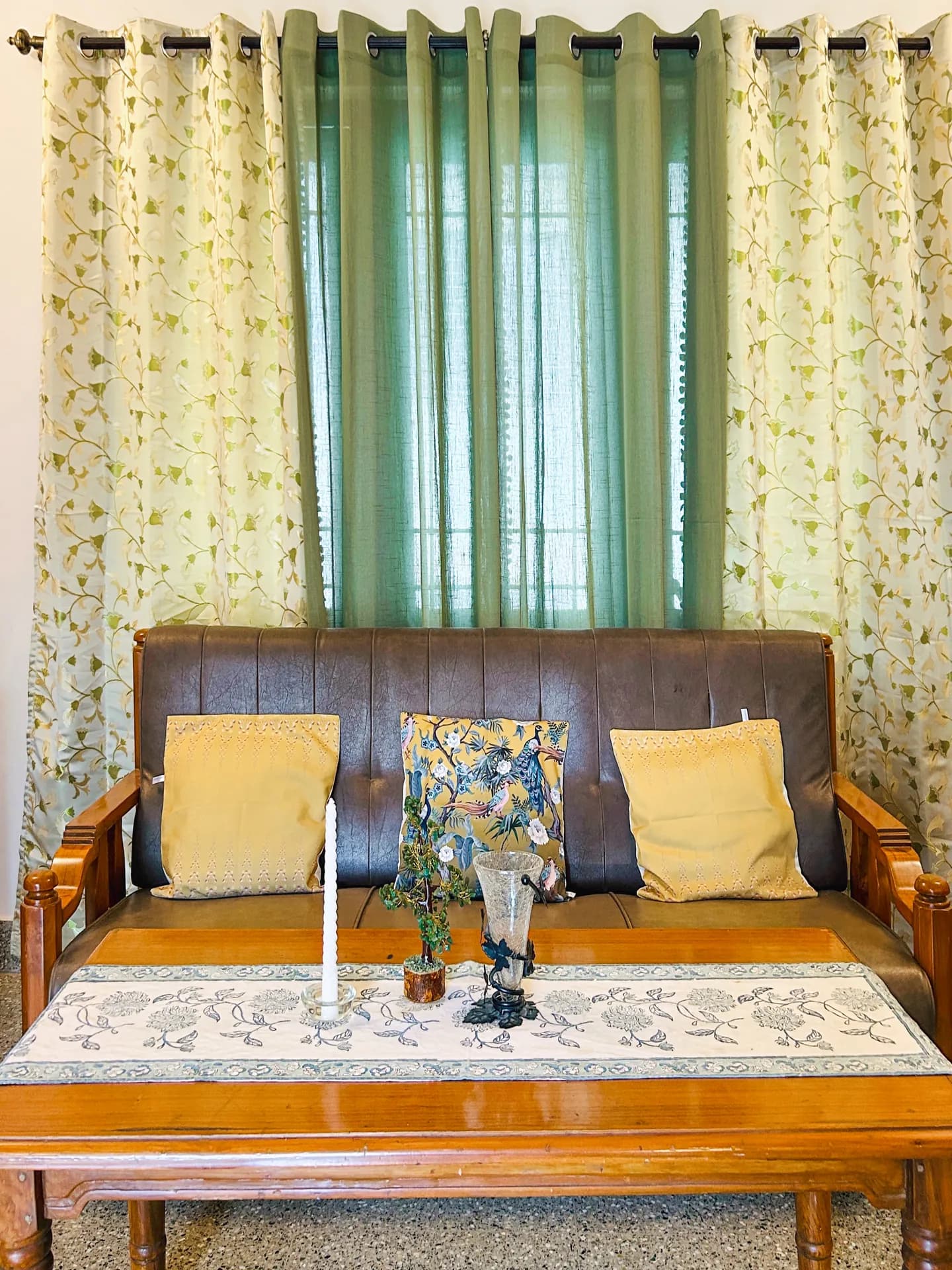 Property photo - Lounge