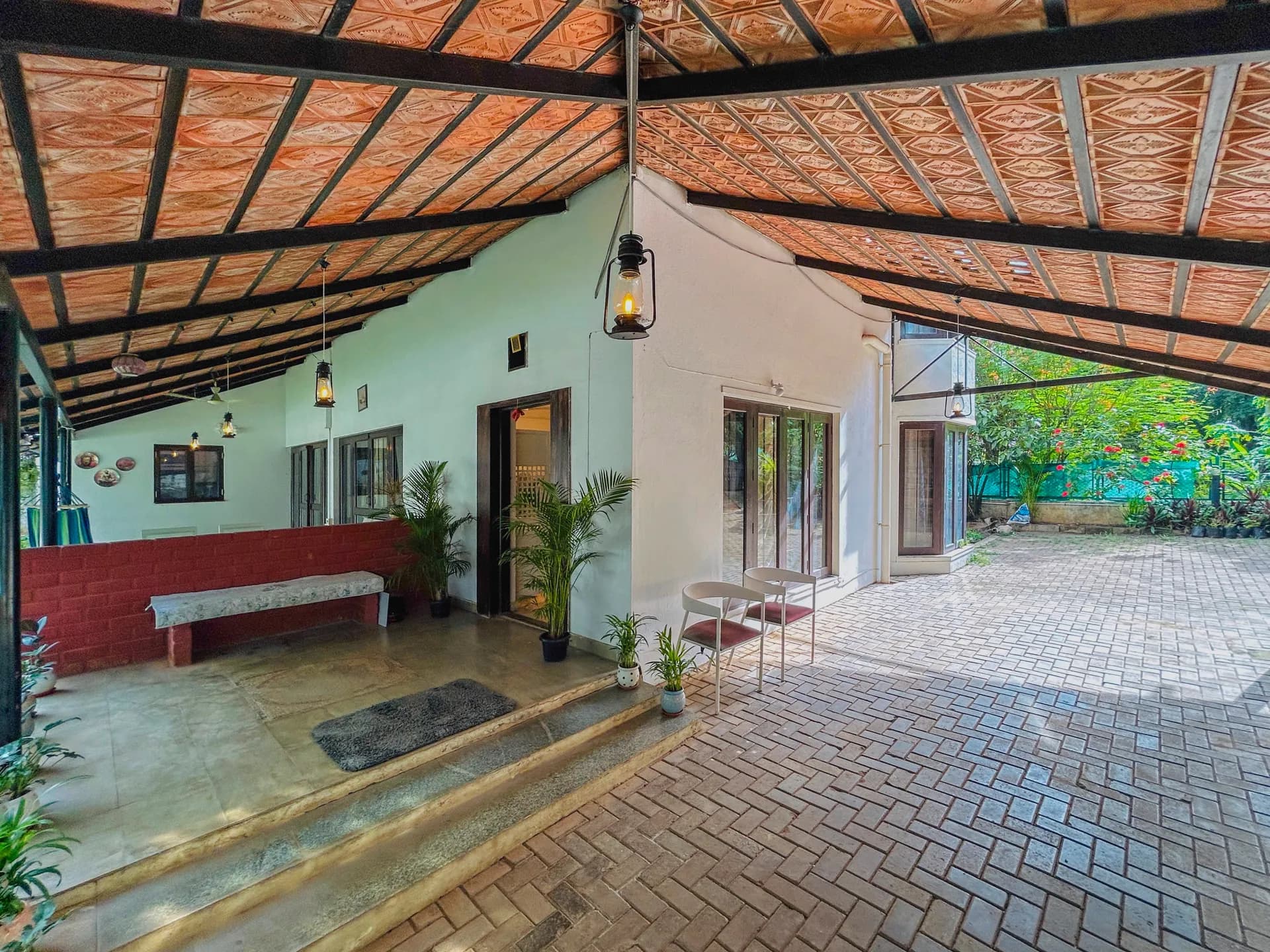 Property photo - Entrance and Parking