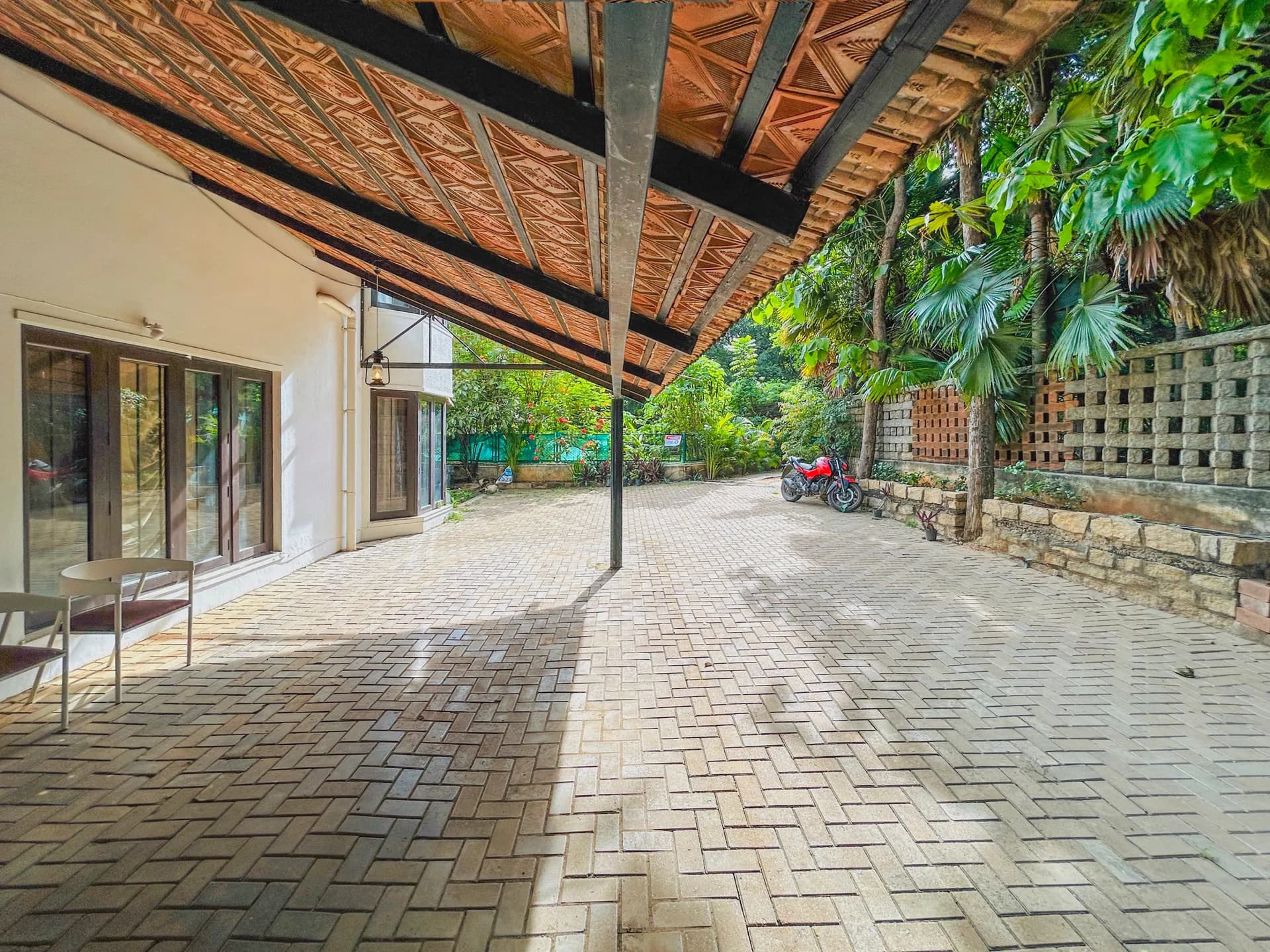 Property photo - Entrance and Parking