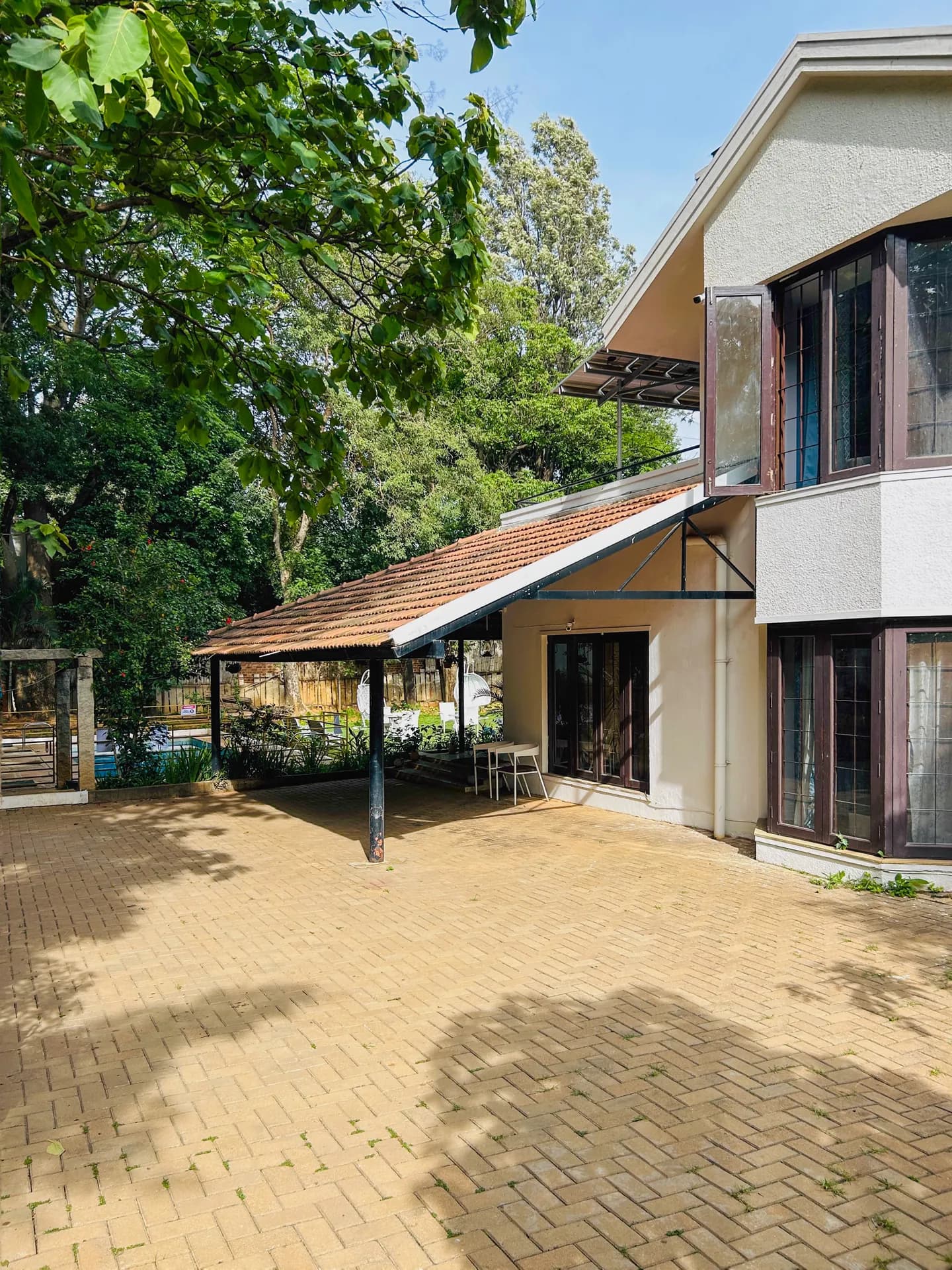 Property photo - Entrance and Parking