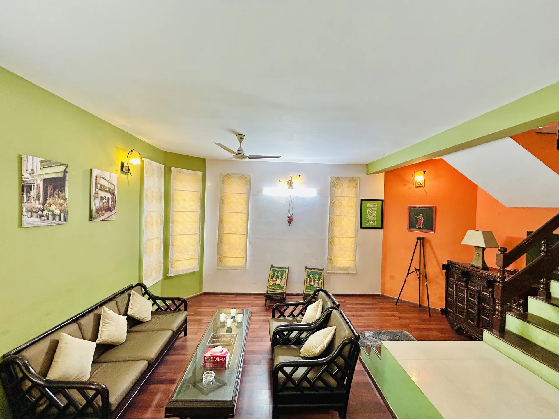 Property photo - Lounge