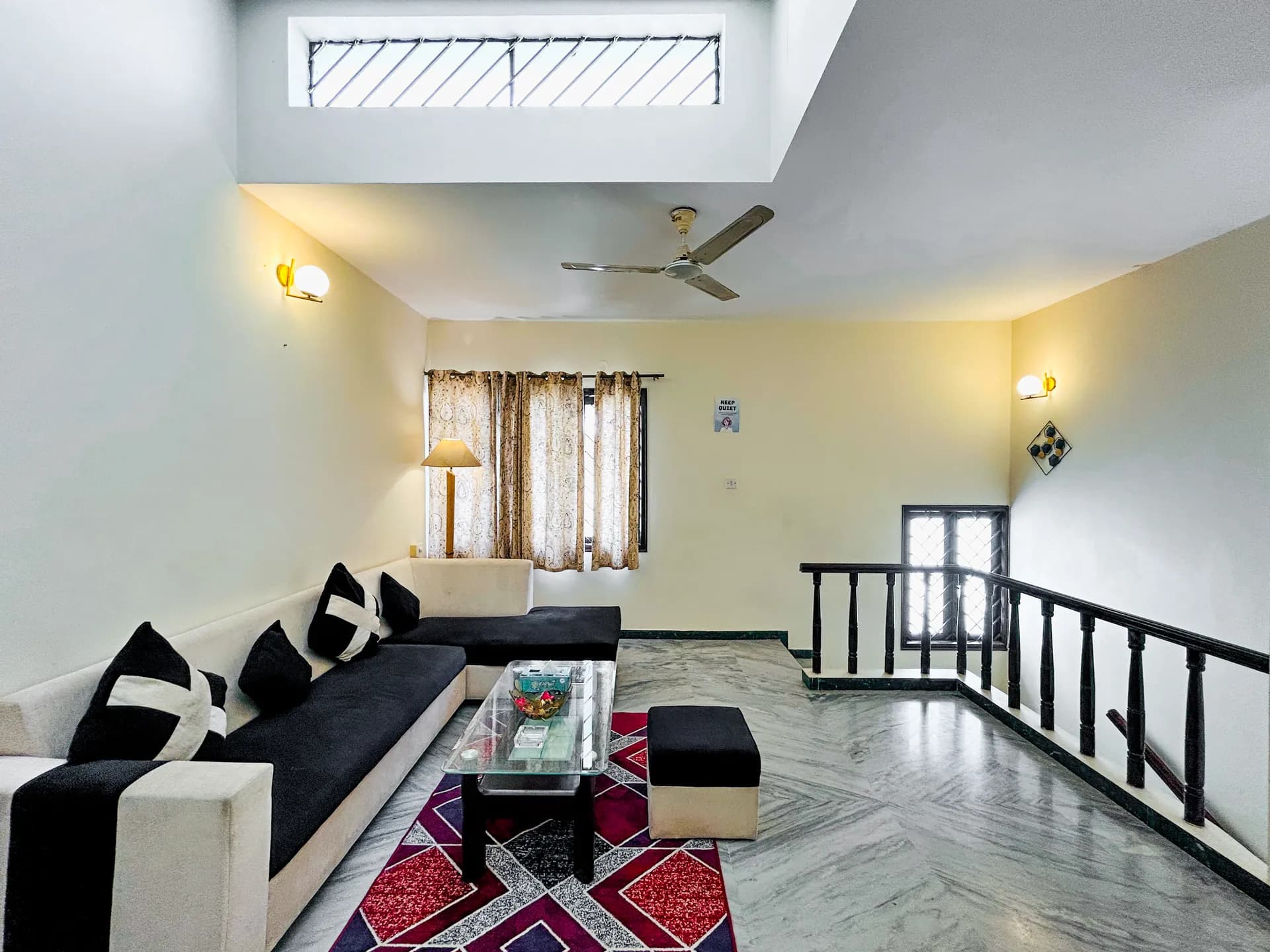 Property photo - Lounge