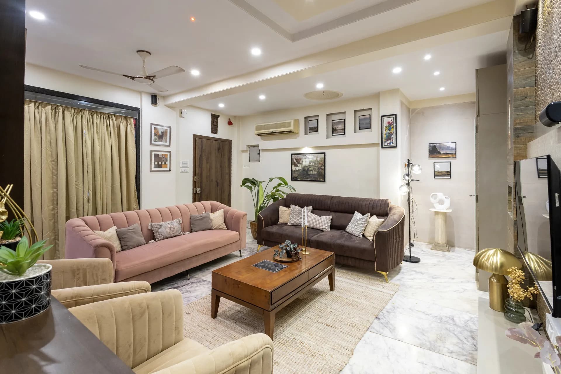 Property photo - Living Area