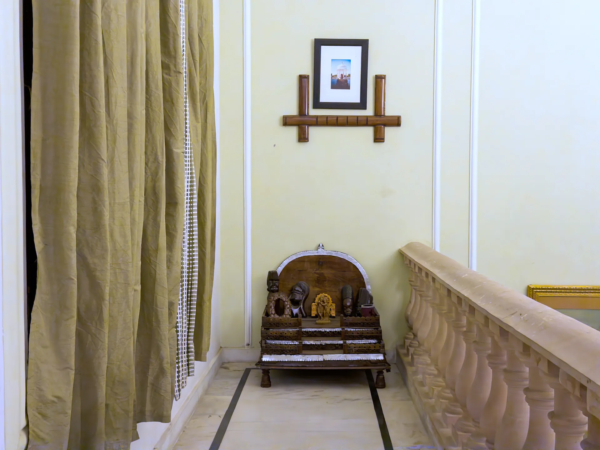 Property photo - Lounge