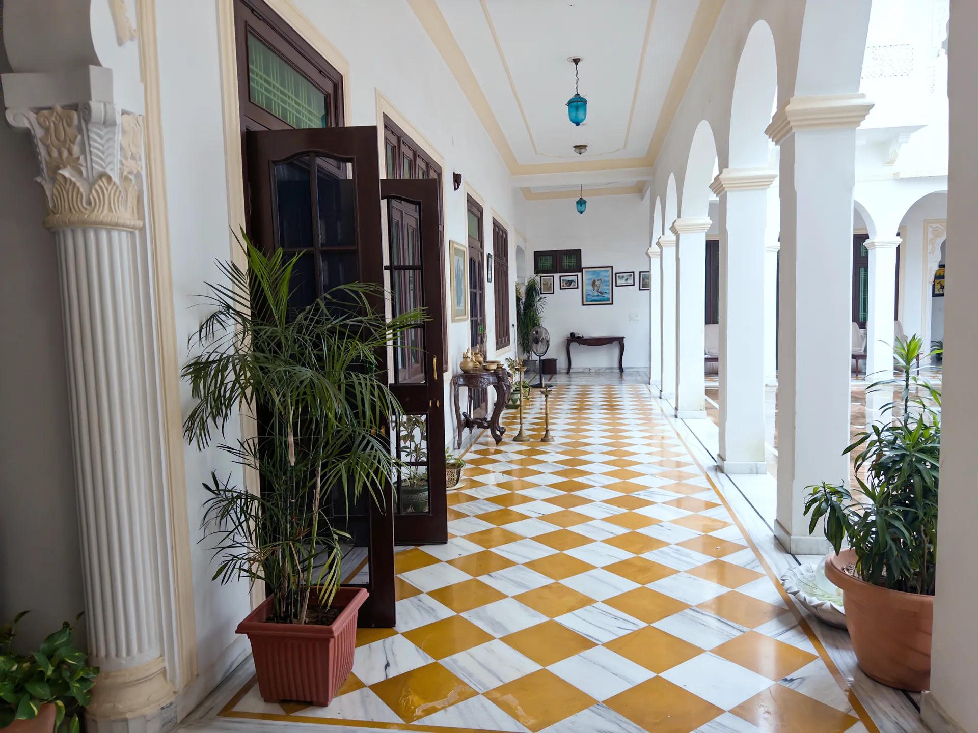 Property photo - Indoor Courtyard
