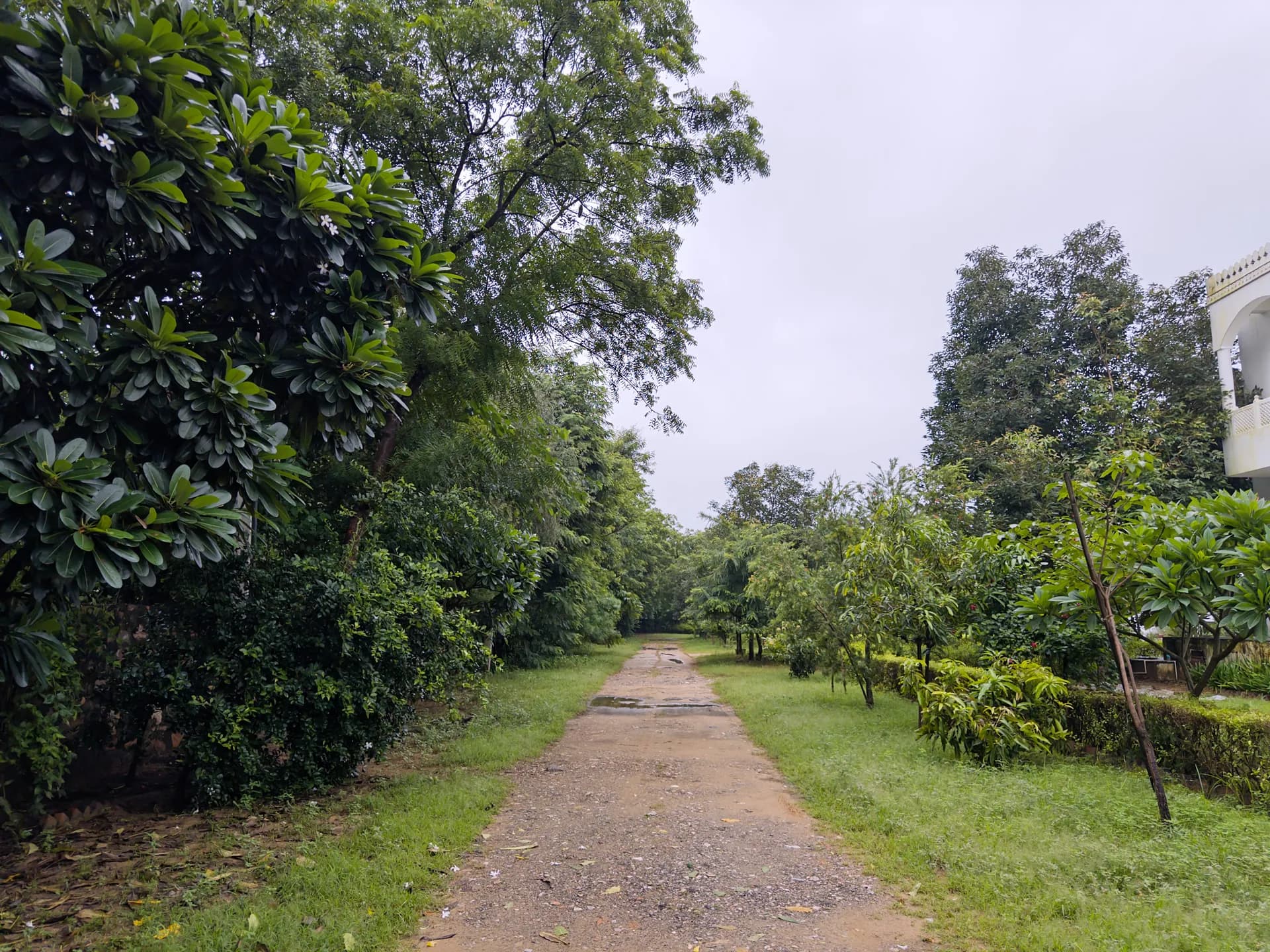 Property photo - Entrance and Parking