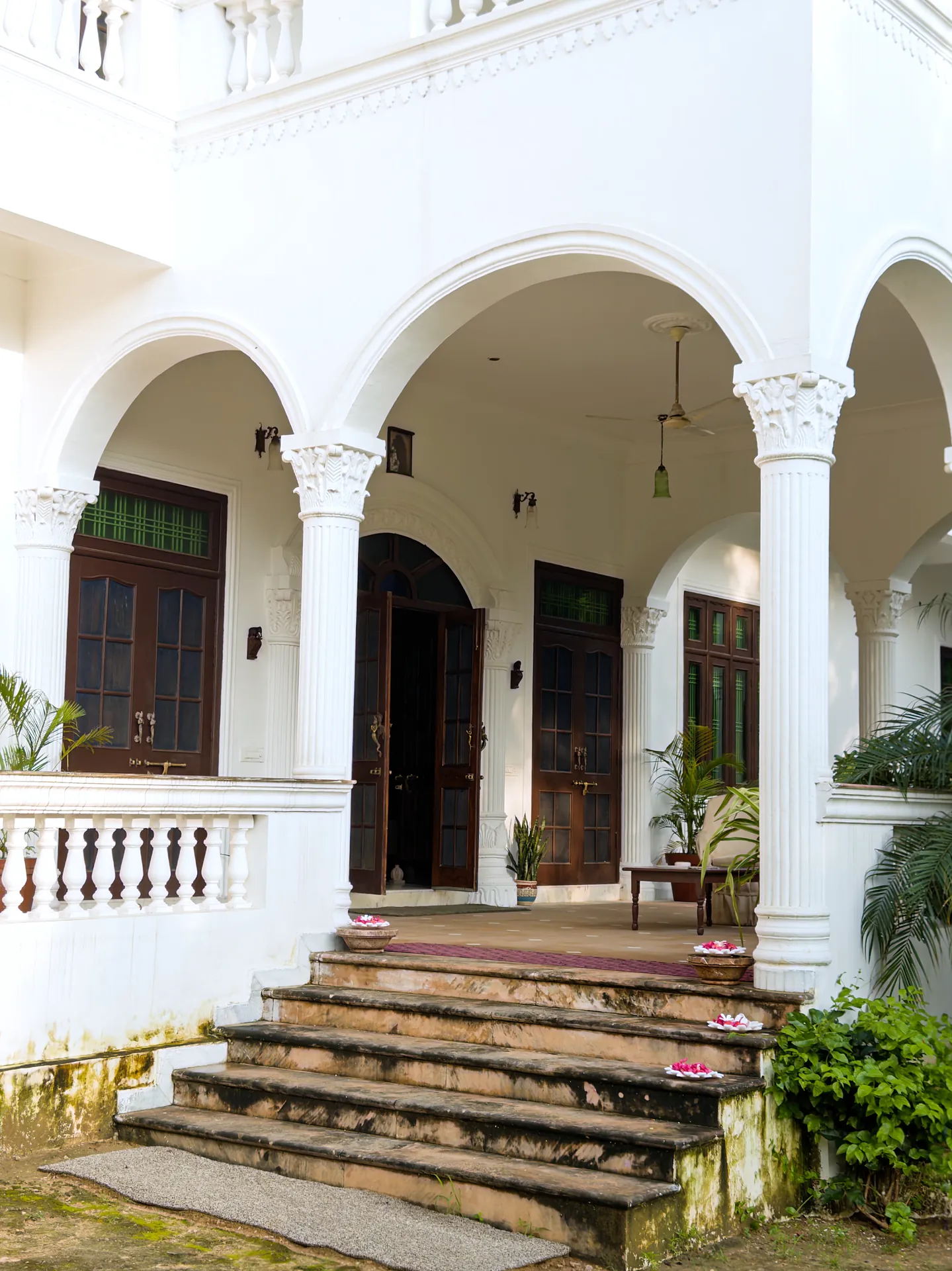 Property photo - Entrance and Parking