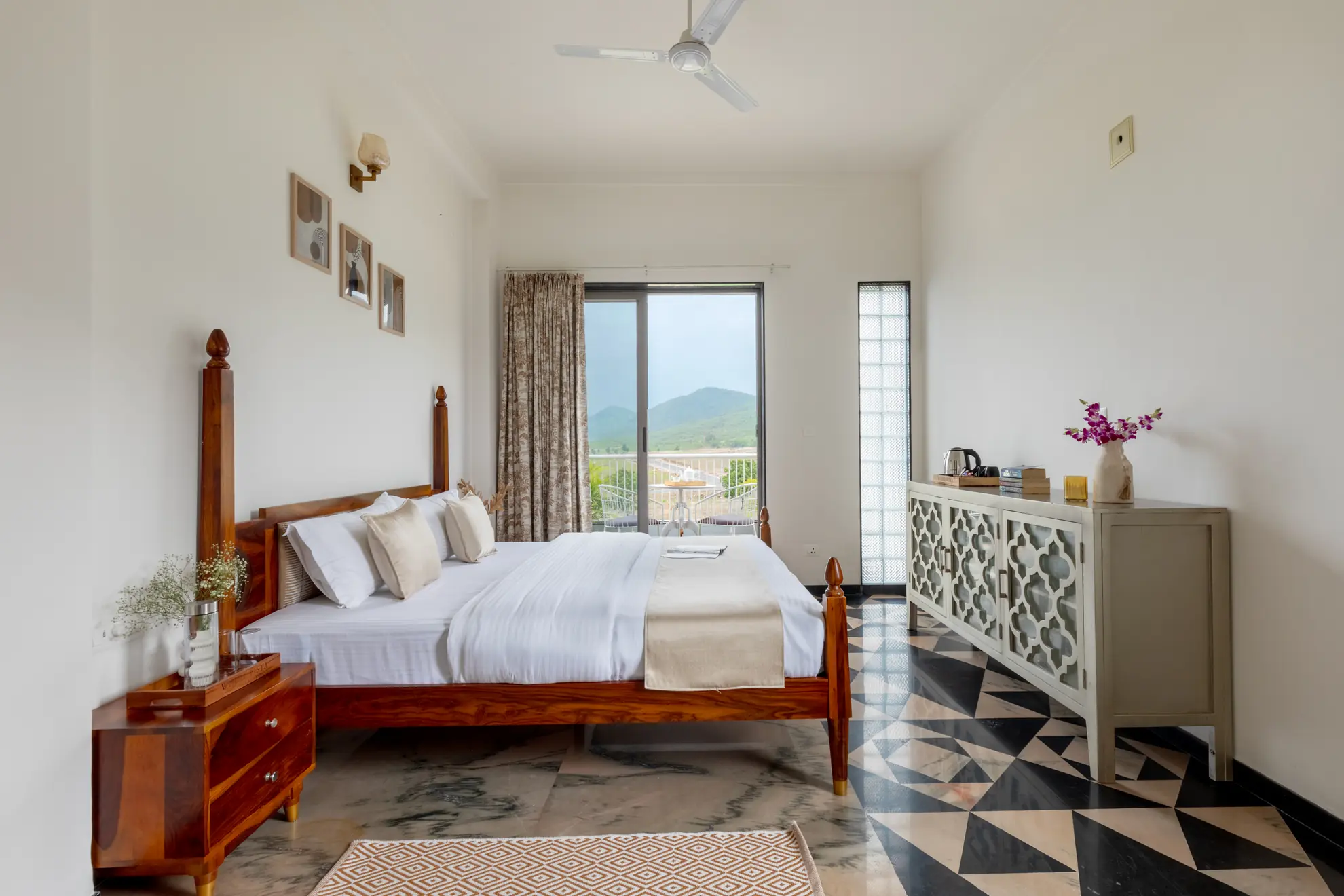 Fifth Bedroom preview