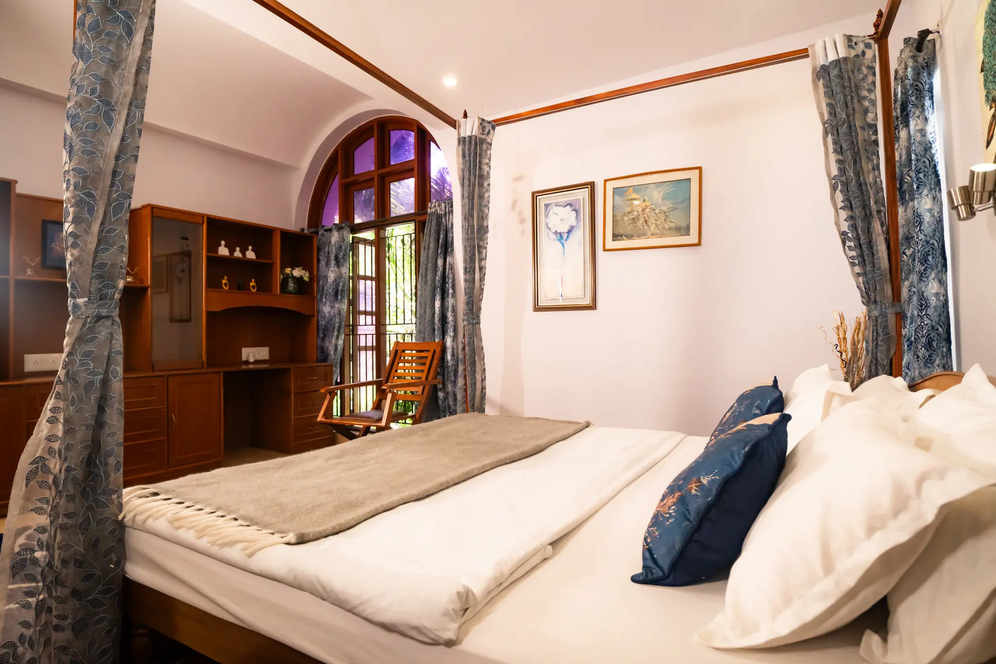 First Bedroom preview