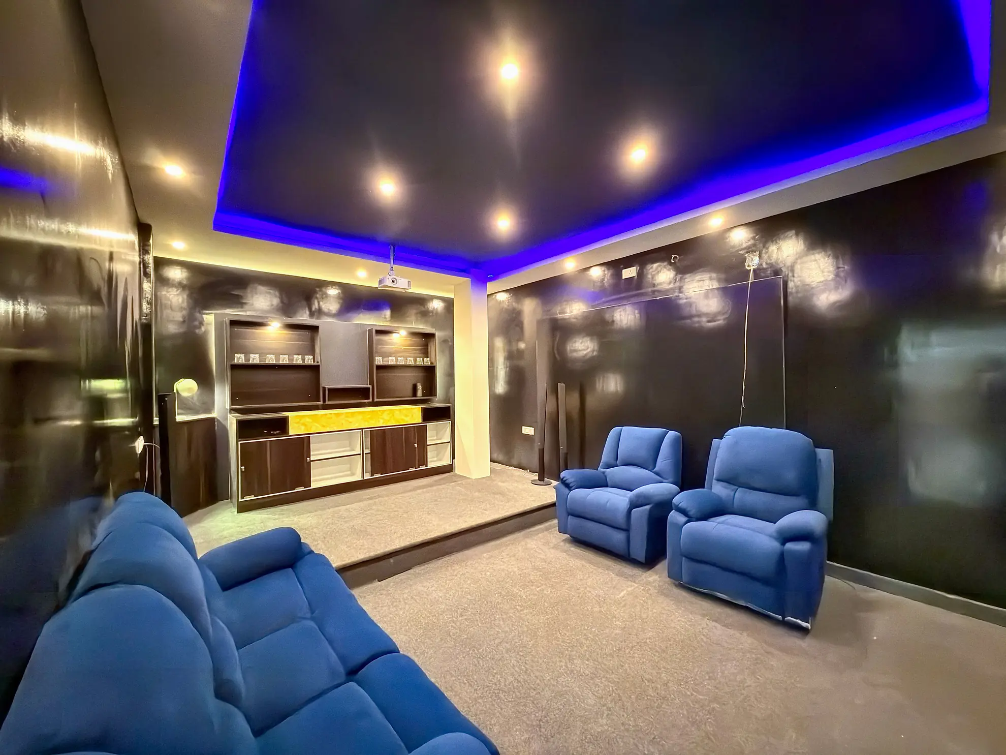 Lucent Luxe