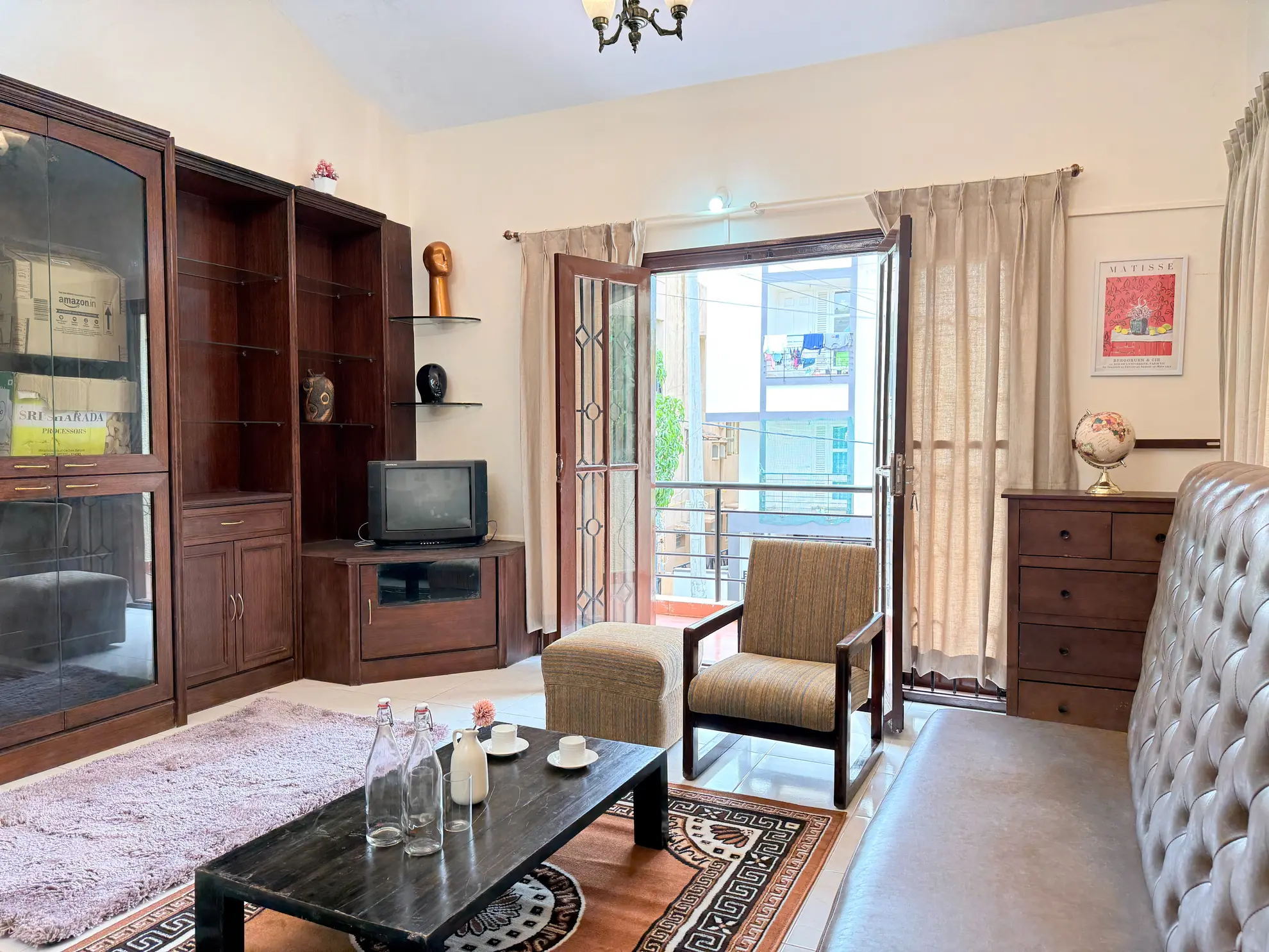 Property photo - Lounge