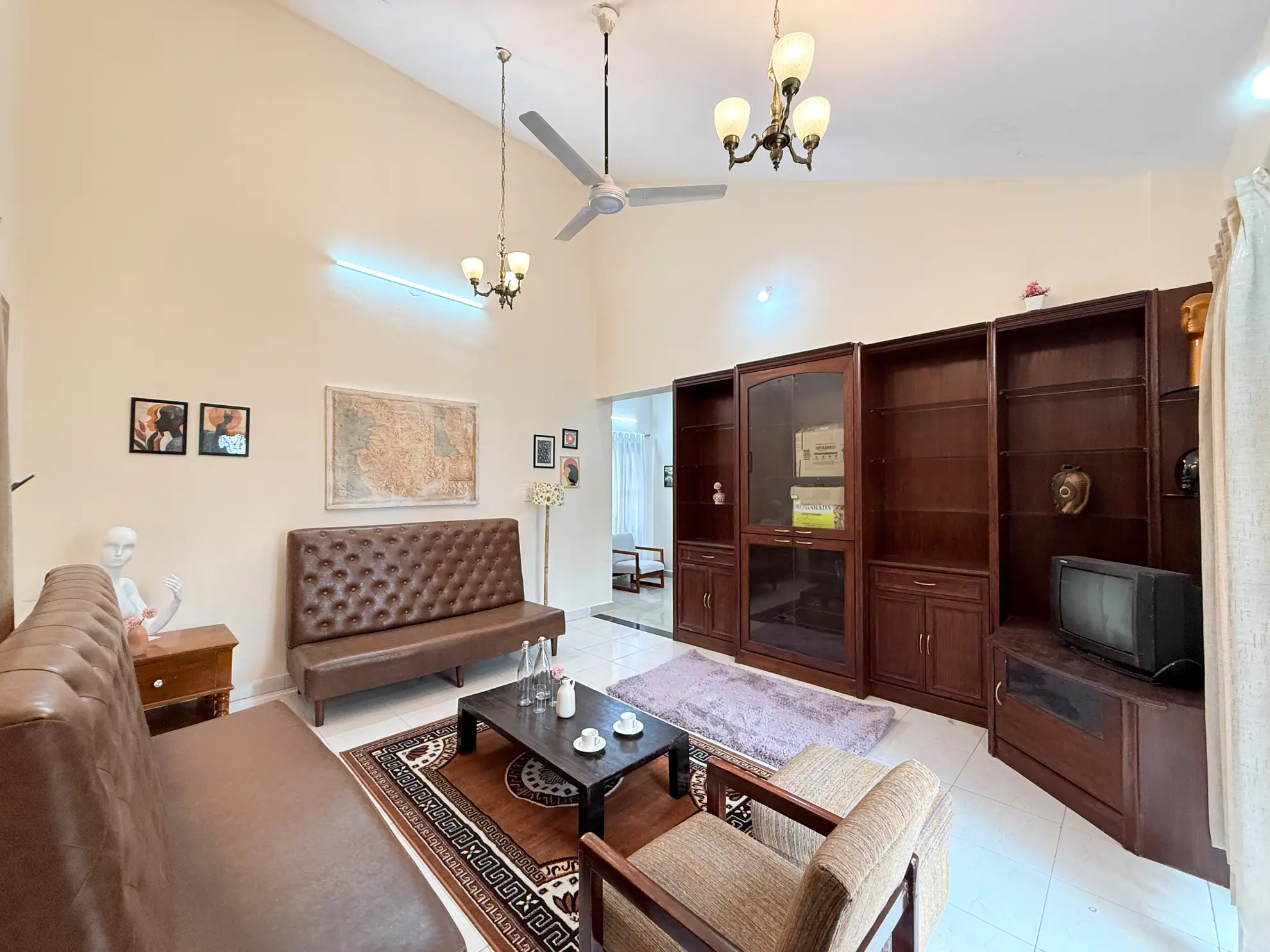 Property photo - Lounge