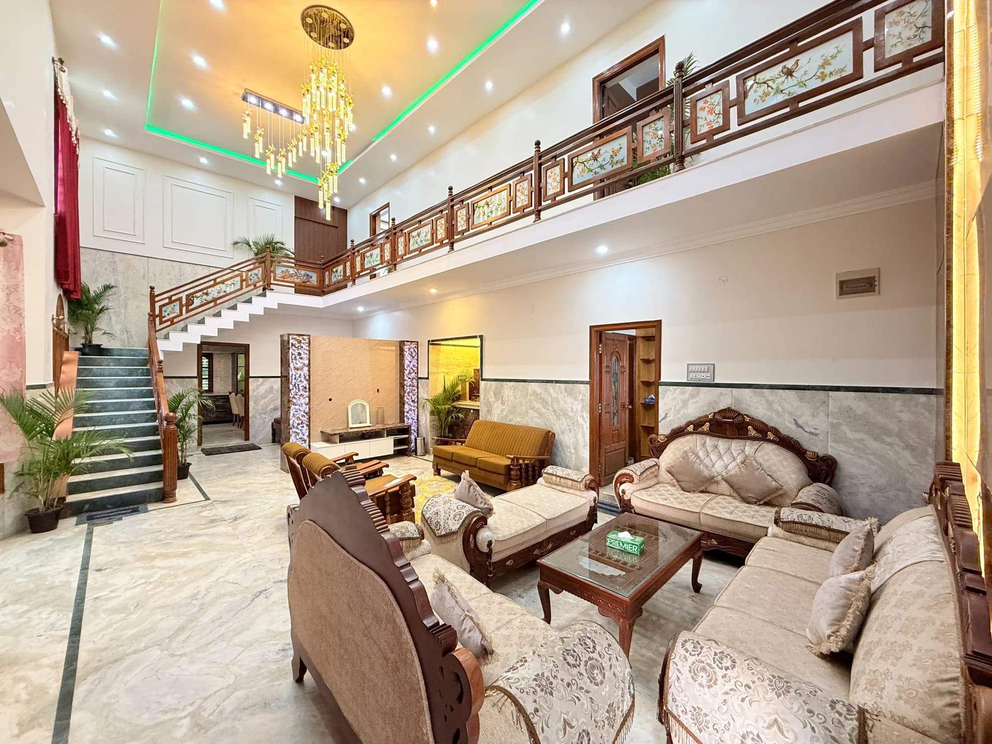 Property Image lucent-luxe