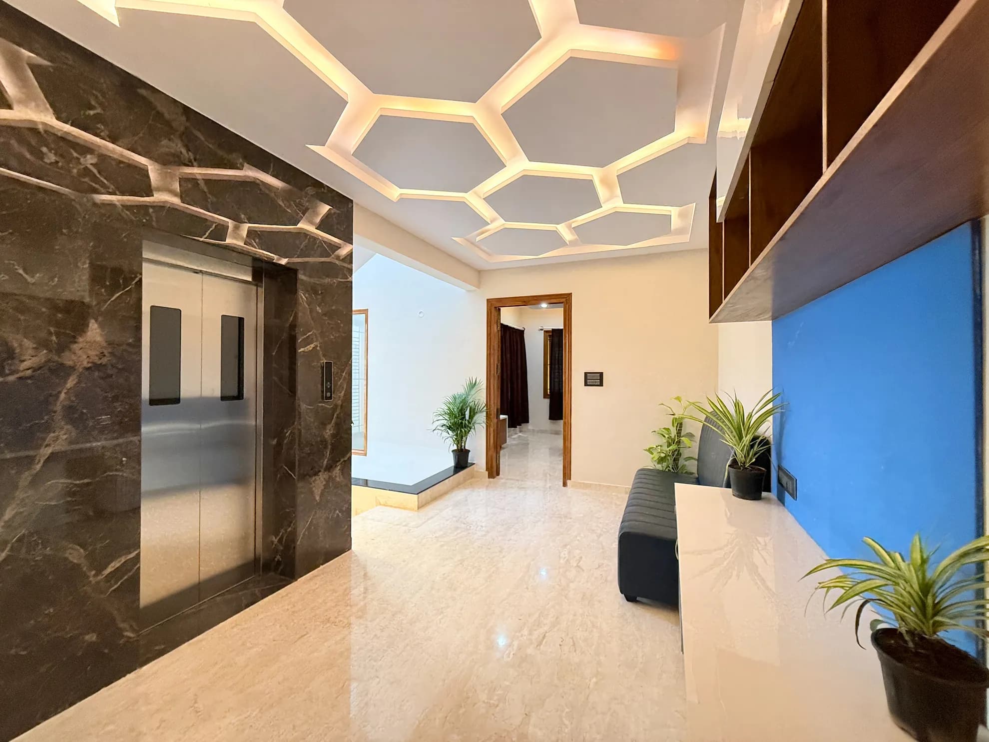 Property photo - Lounge