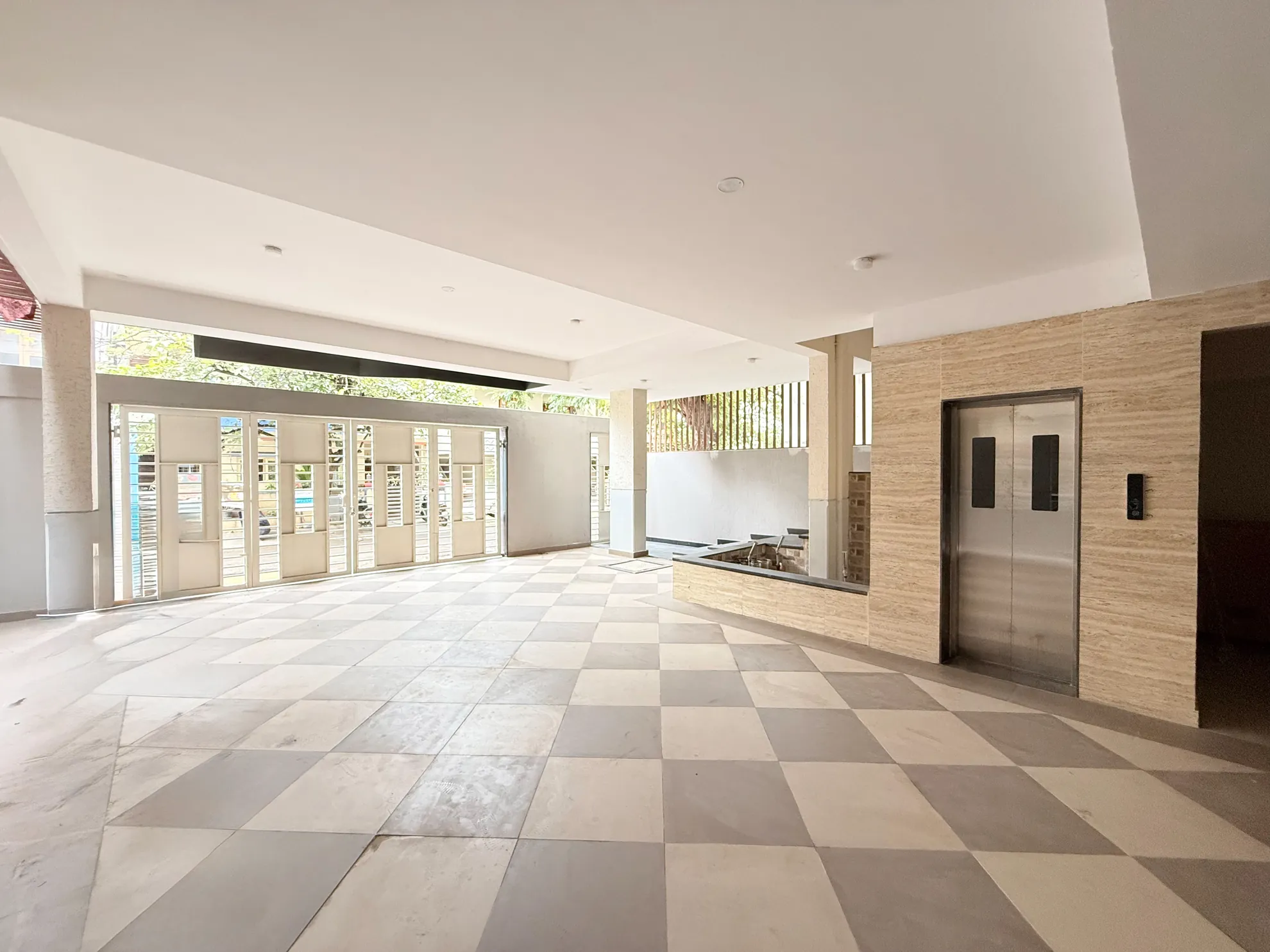 Property photo - Entrance and Parking