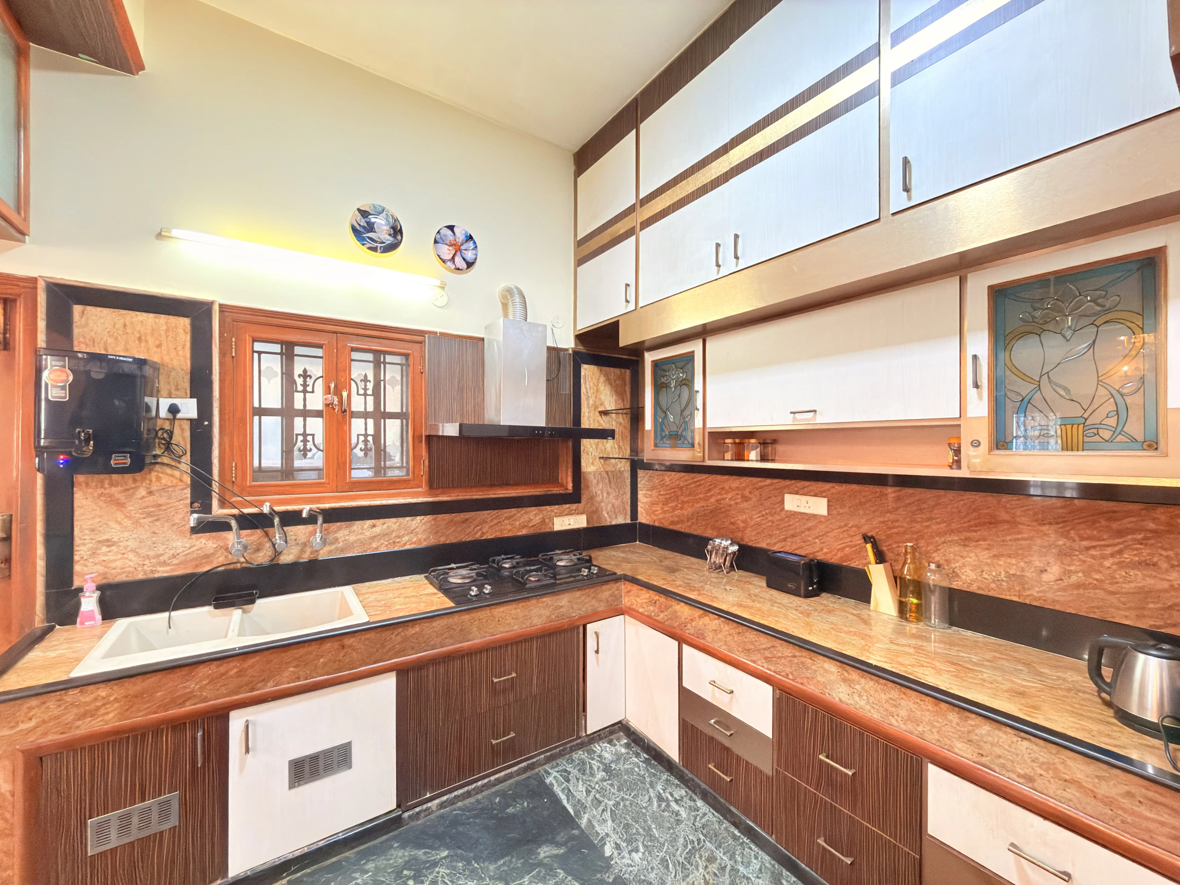 Property photo - Kitchen