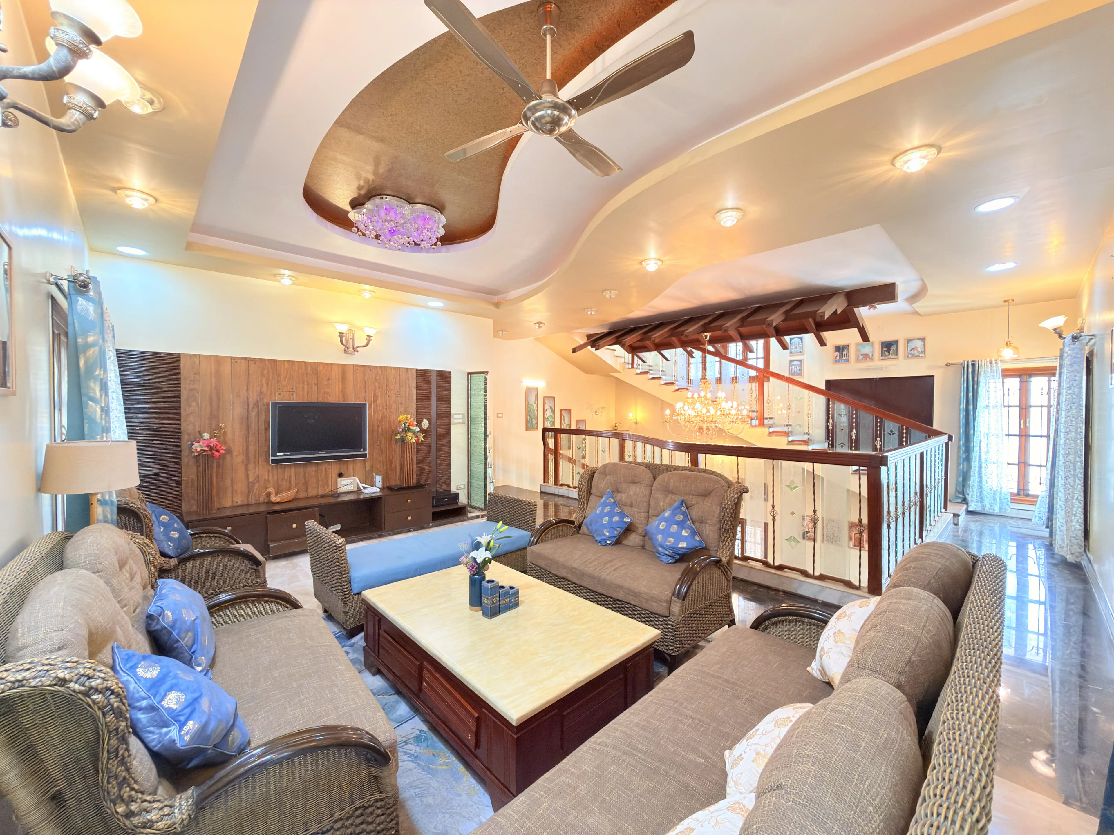 Property photo - Lounge