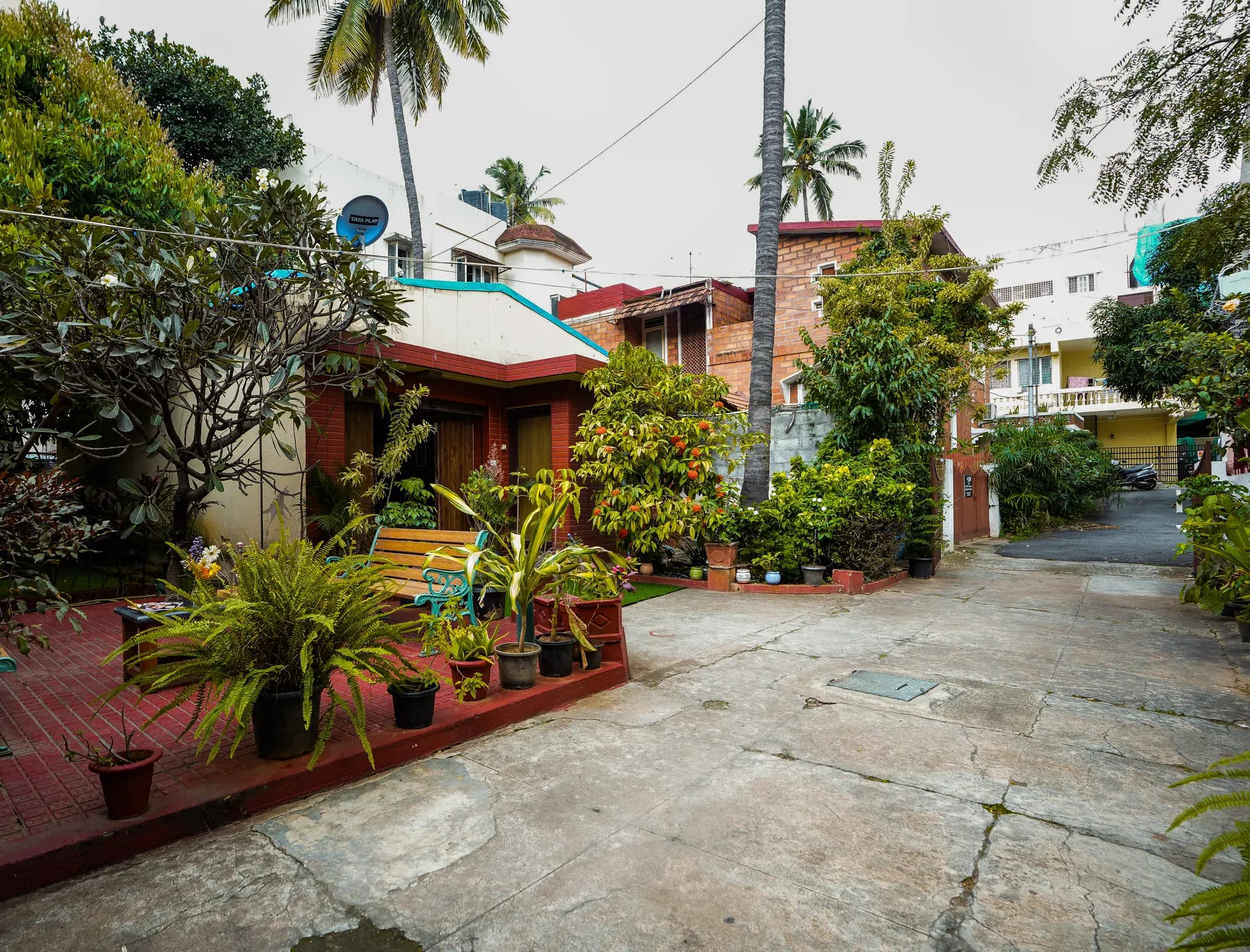 Property photo - Entrance and Parking