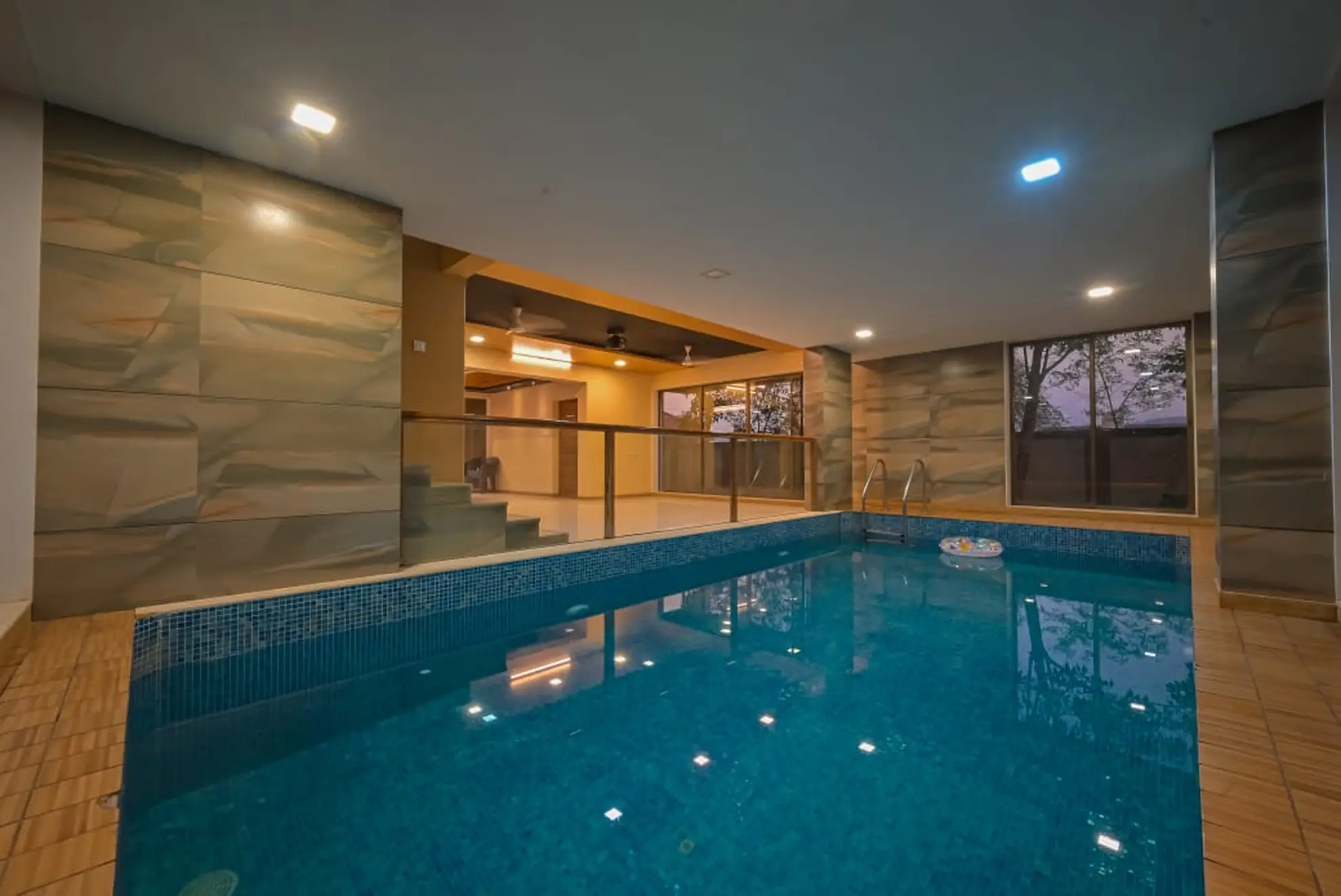Property photo - Swimming pool