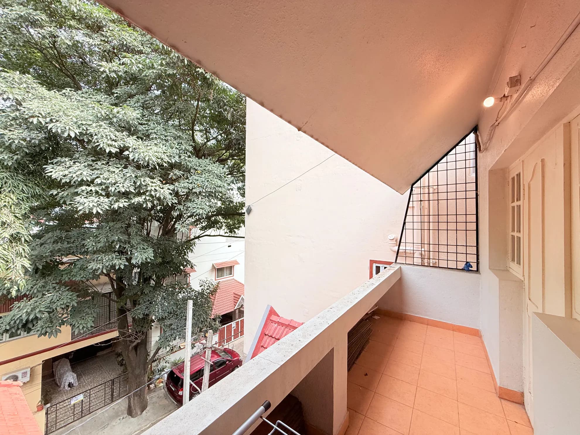 First Bedroom extra 6