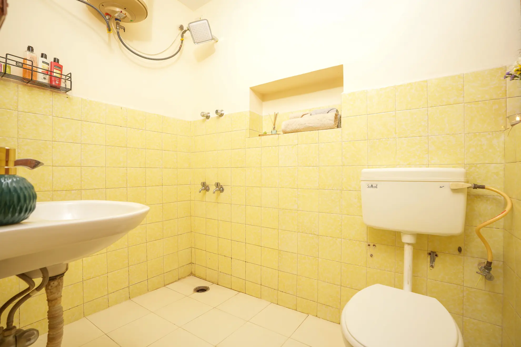 First Bedroom extra 8