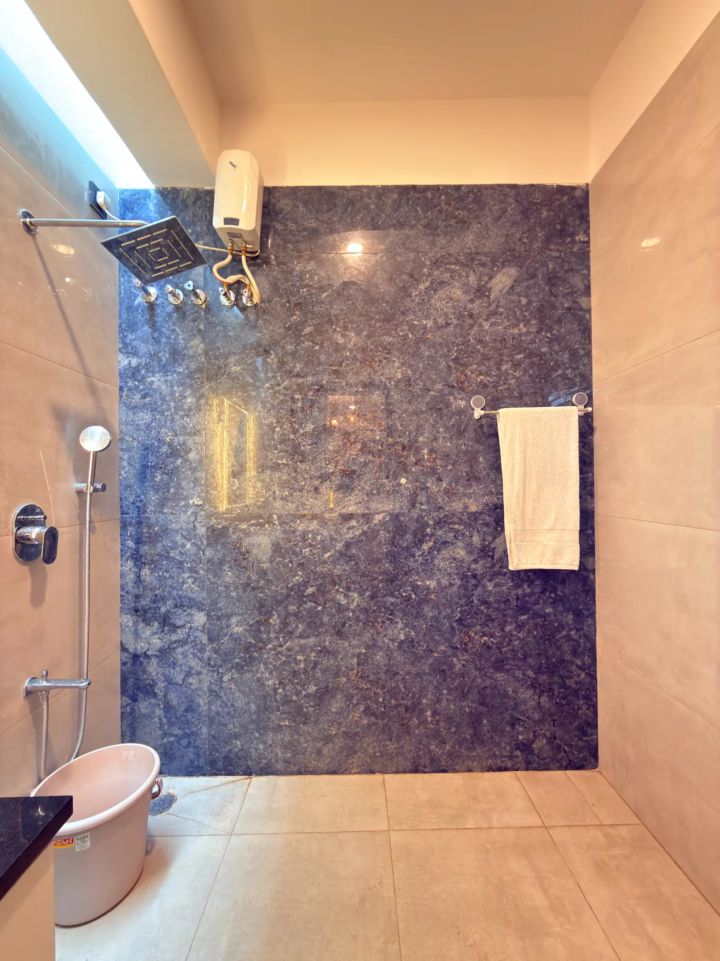 Second Bedroom extra 8