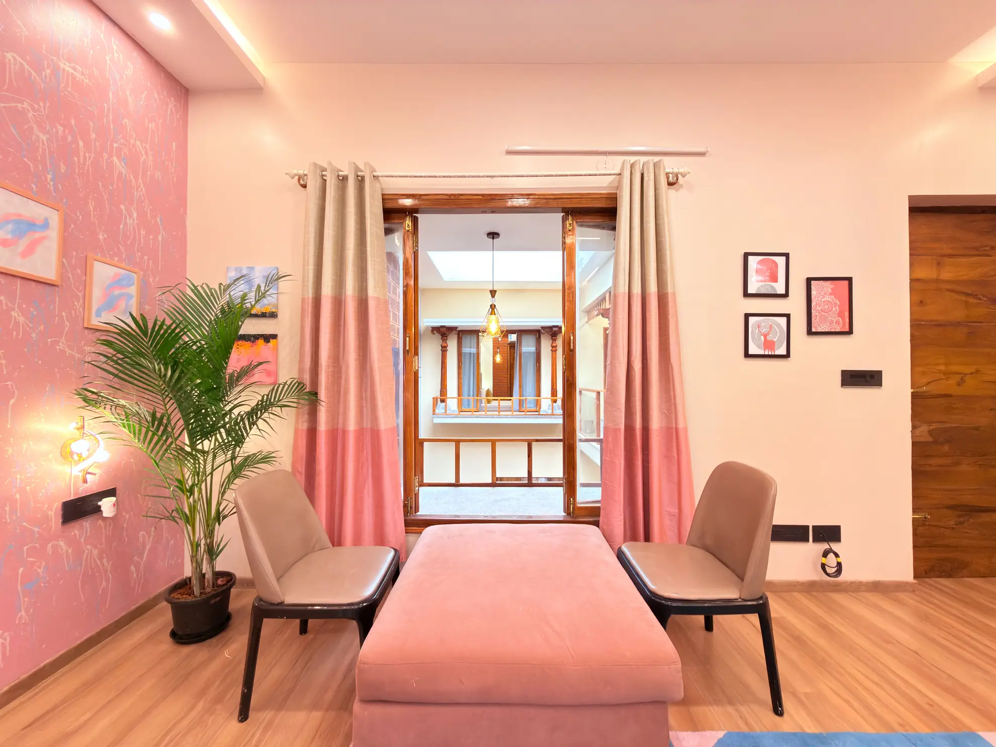 First Bedroom extra 6