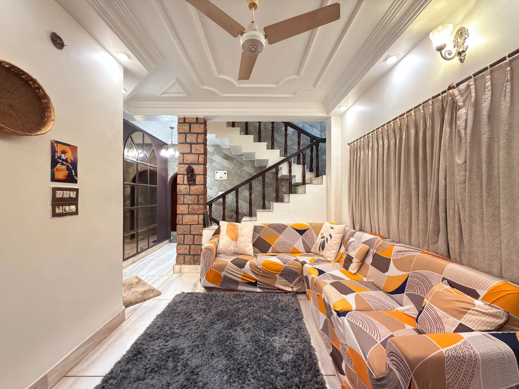 Property photo - Lounge