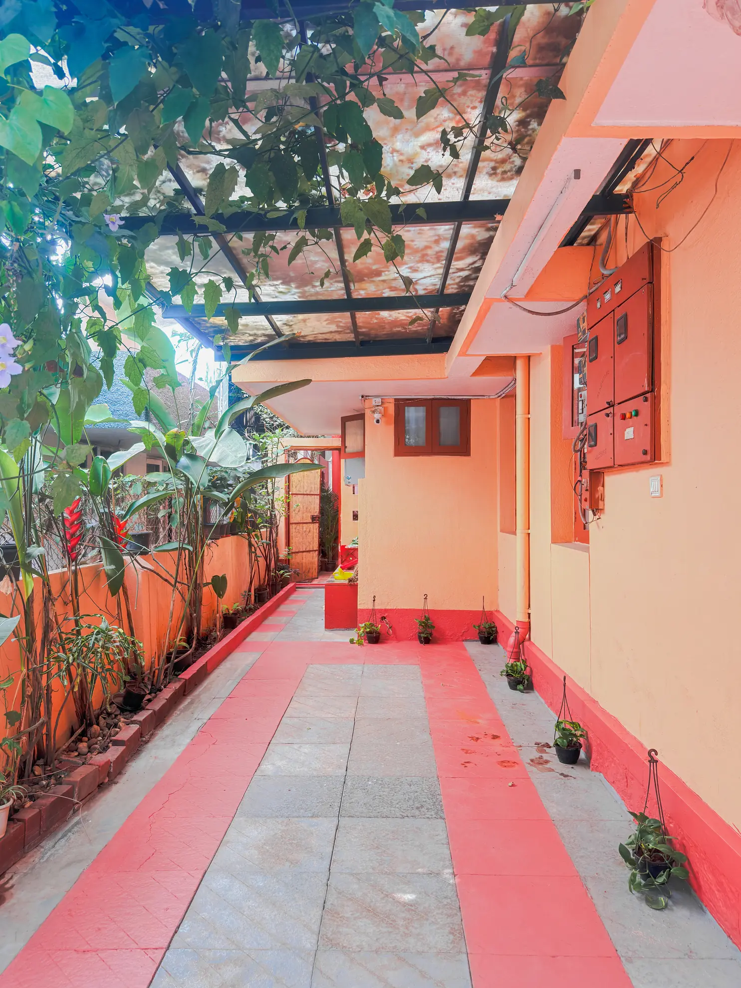 Property photo - Entrance and Parking