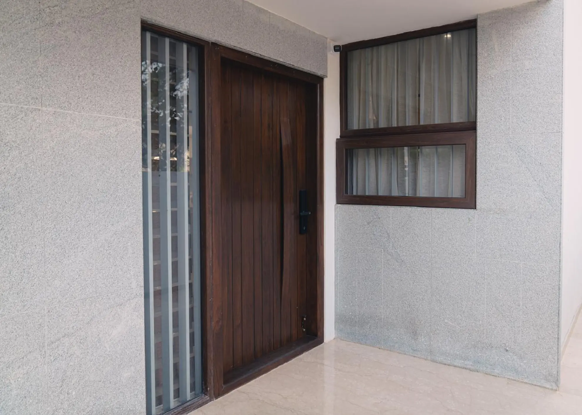 Entrance and Parking 2