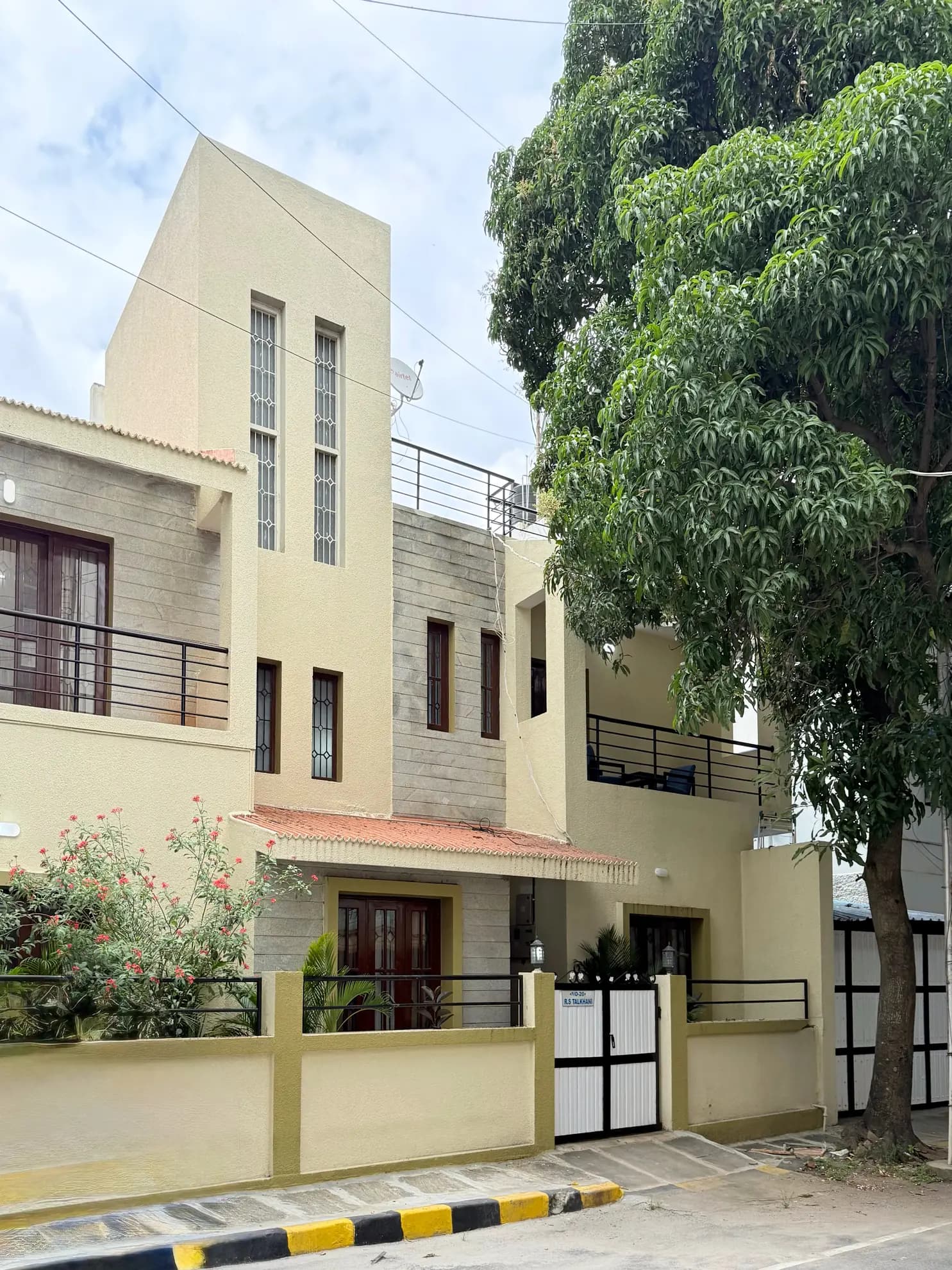 Entrance and Parking 1