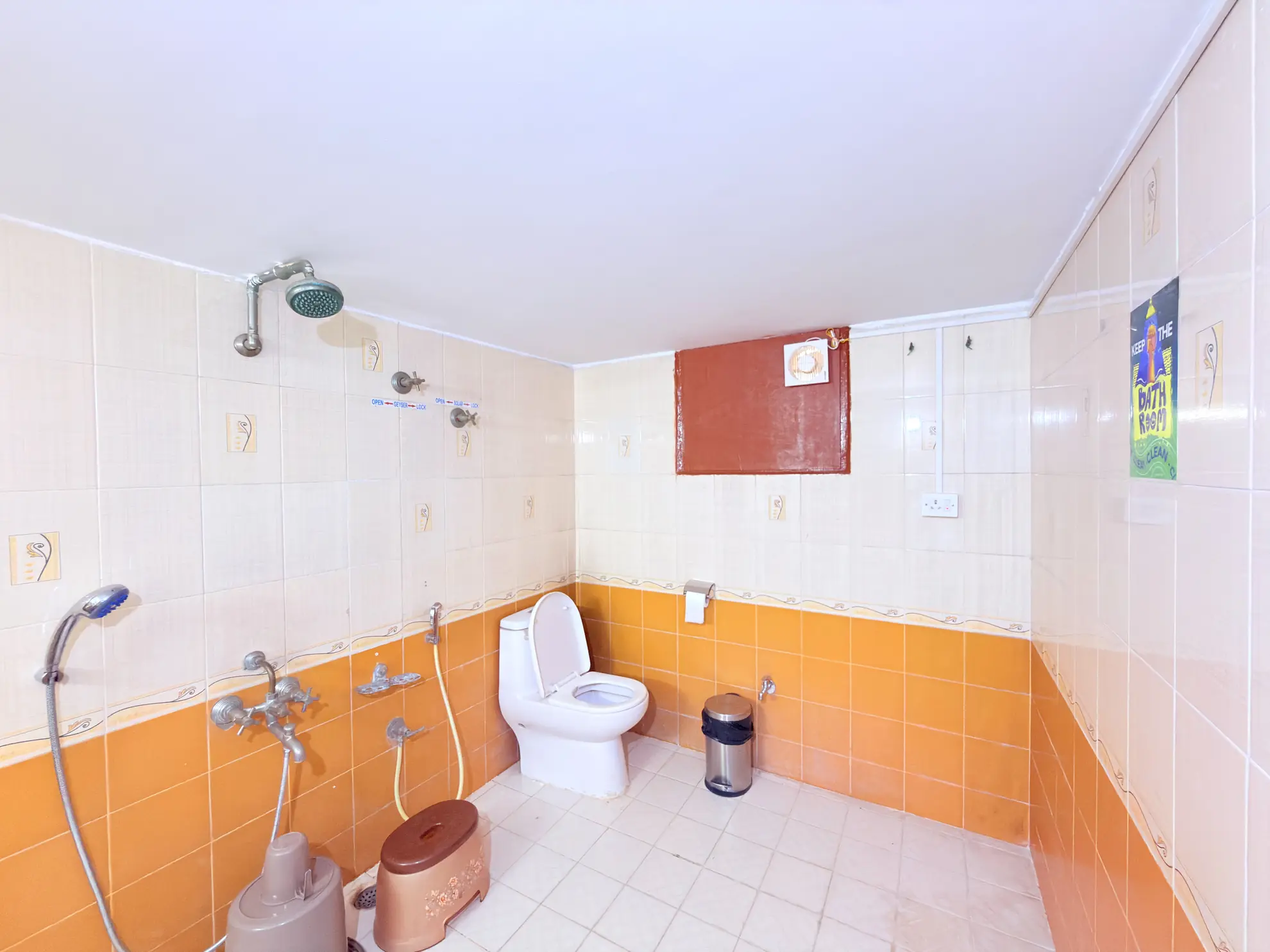 Second Bedroom extra 6