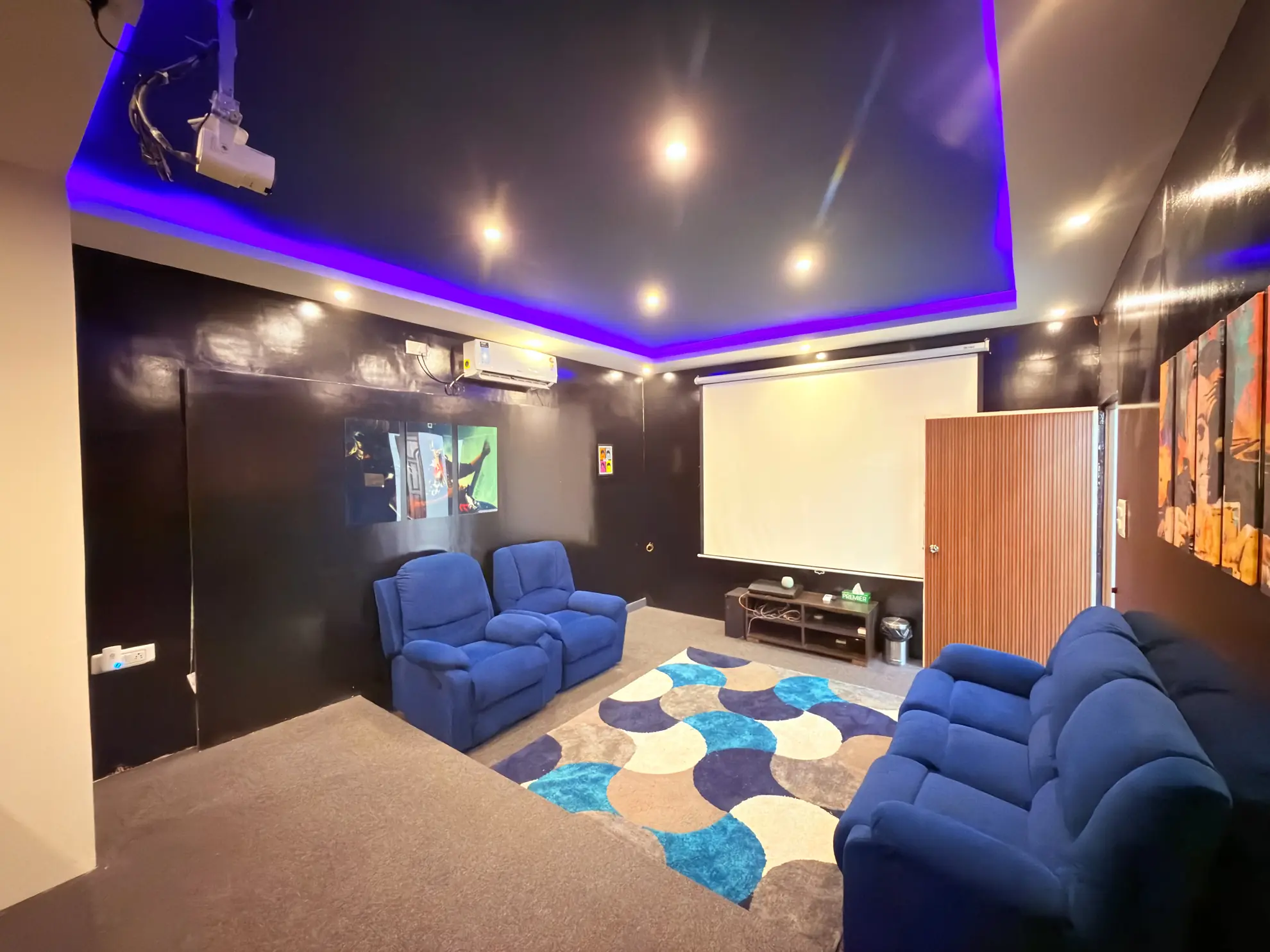 Private Theater extra 1