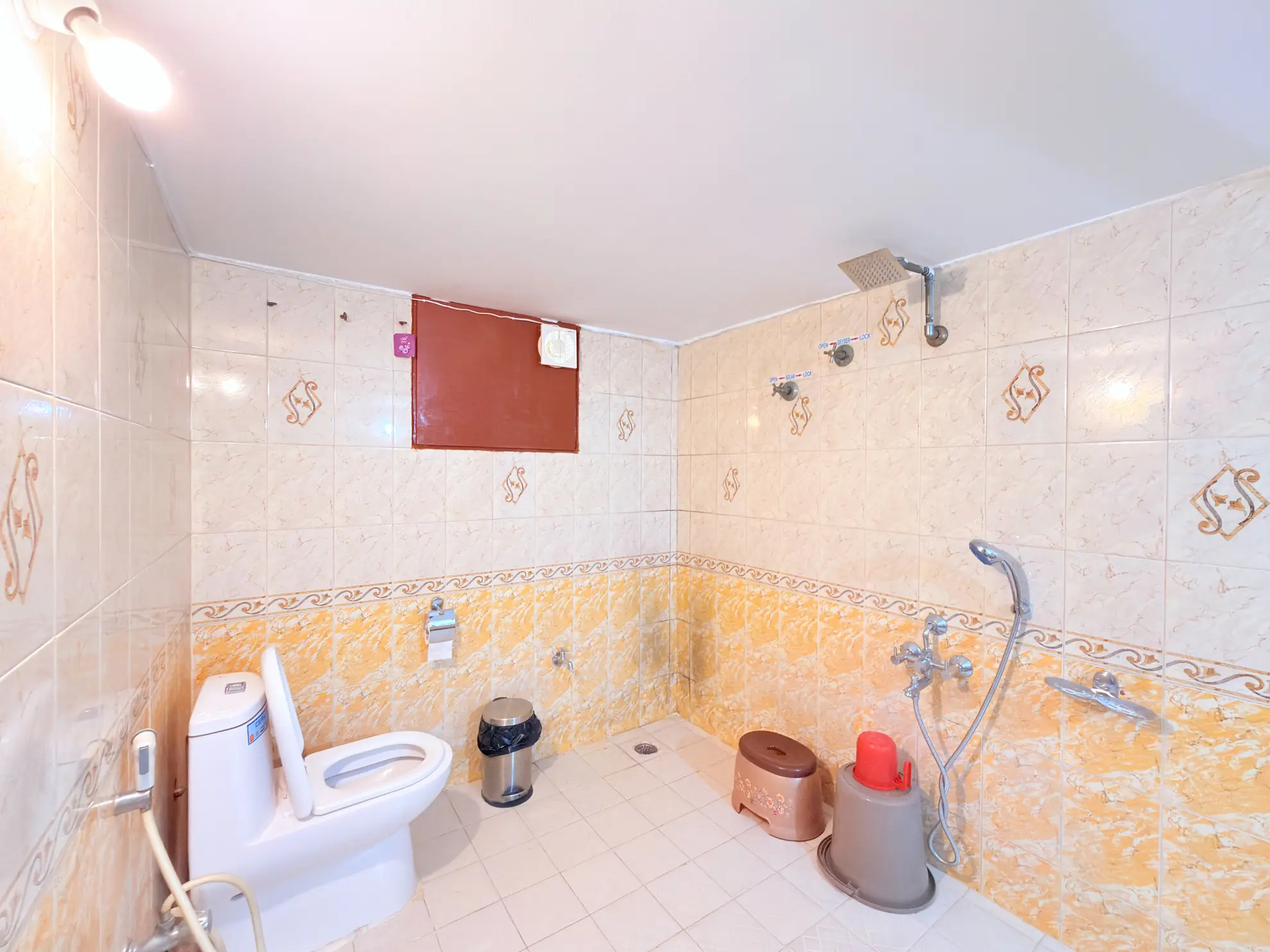 First Bedroom extra 5