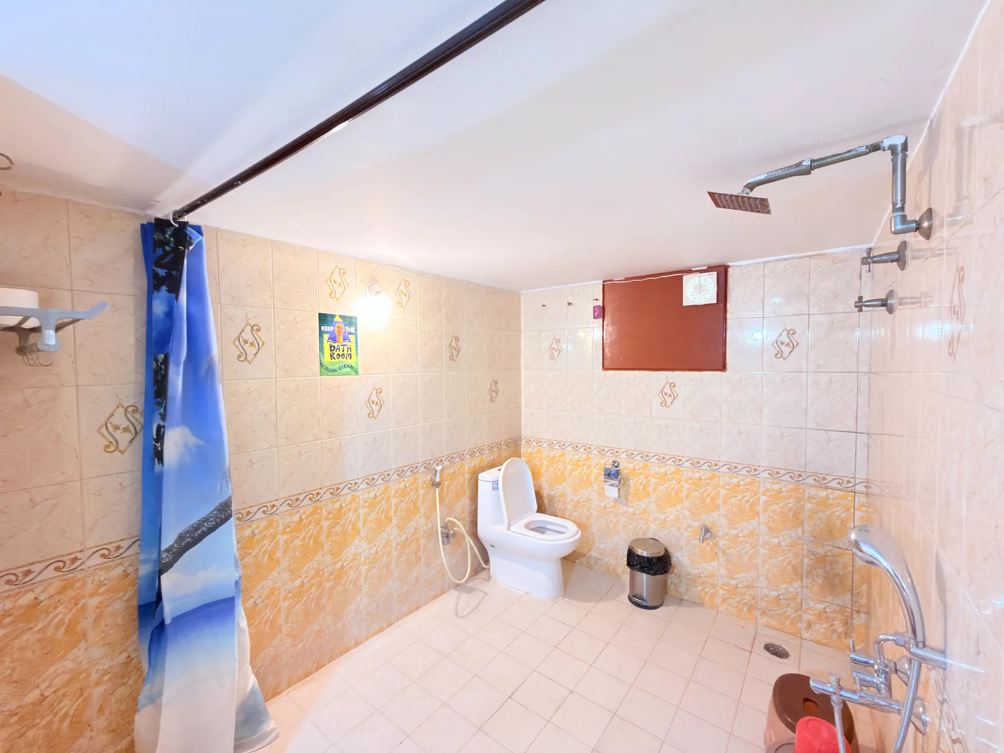 First Bedroom extra 4