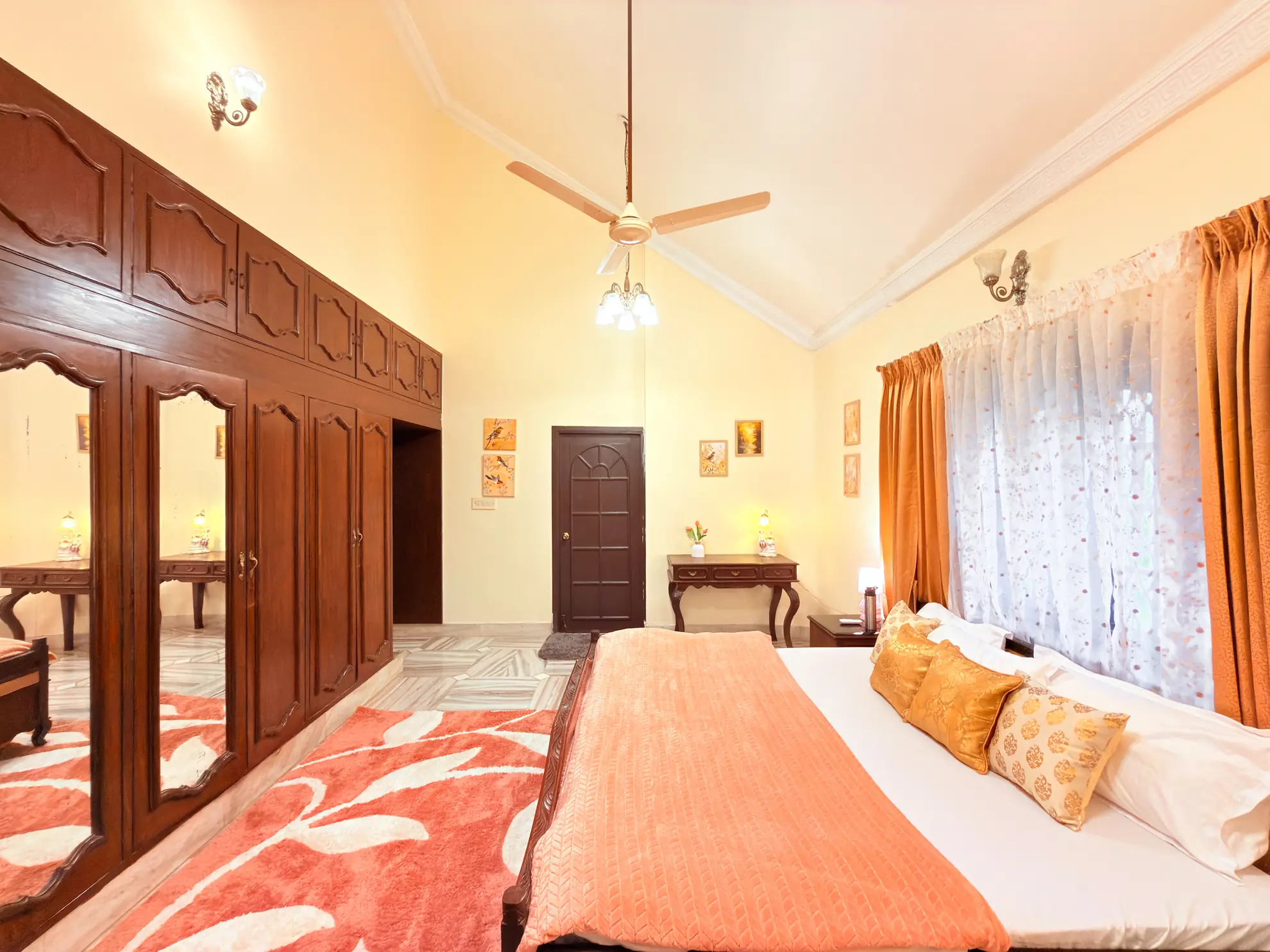 First Bedroom extra 3