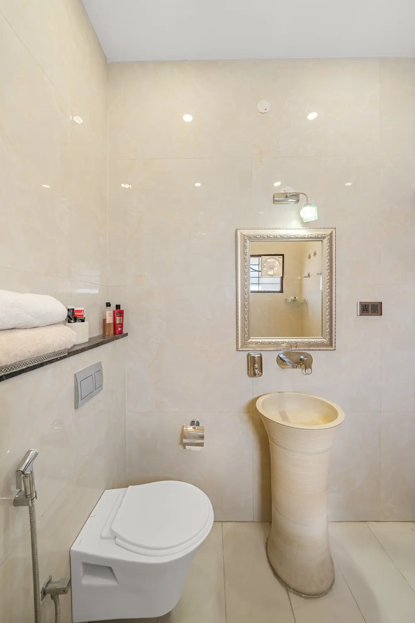 Third Bedroom 11 at Modern Mirage, Bengaluru