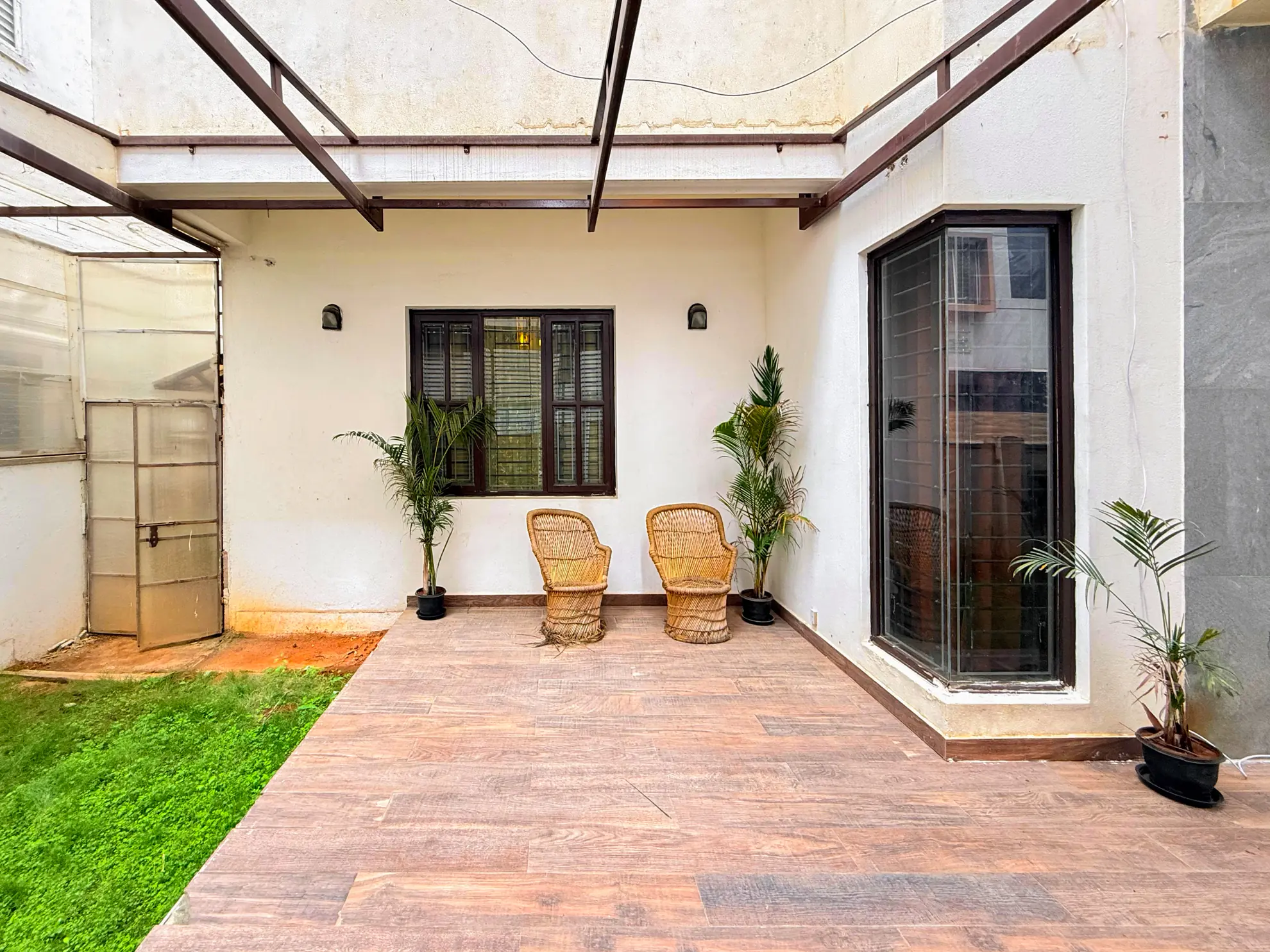 Garden 2 at Lagoon Luxe, Bengaluru