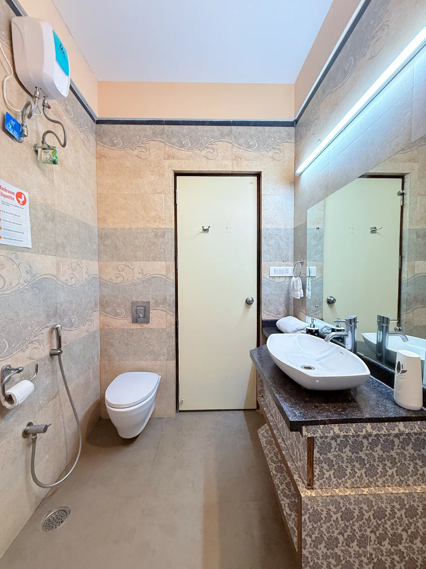Fourth Bedroom 8 at Lagoon Luxe, Bengaluru