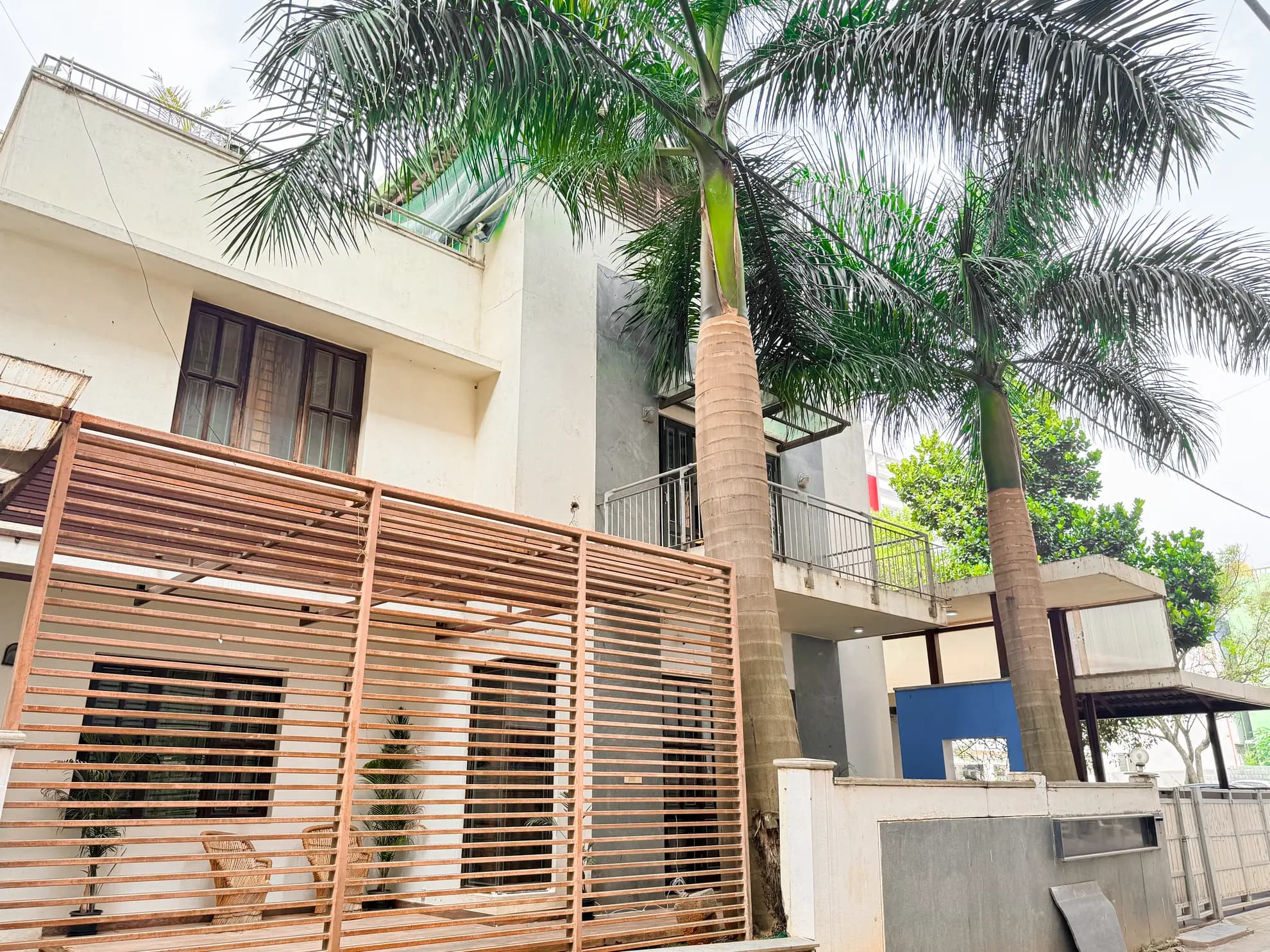 Entrance and Parking 2 at Lagoon Luxe, Bengaluru