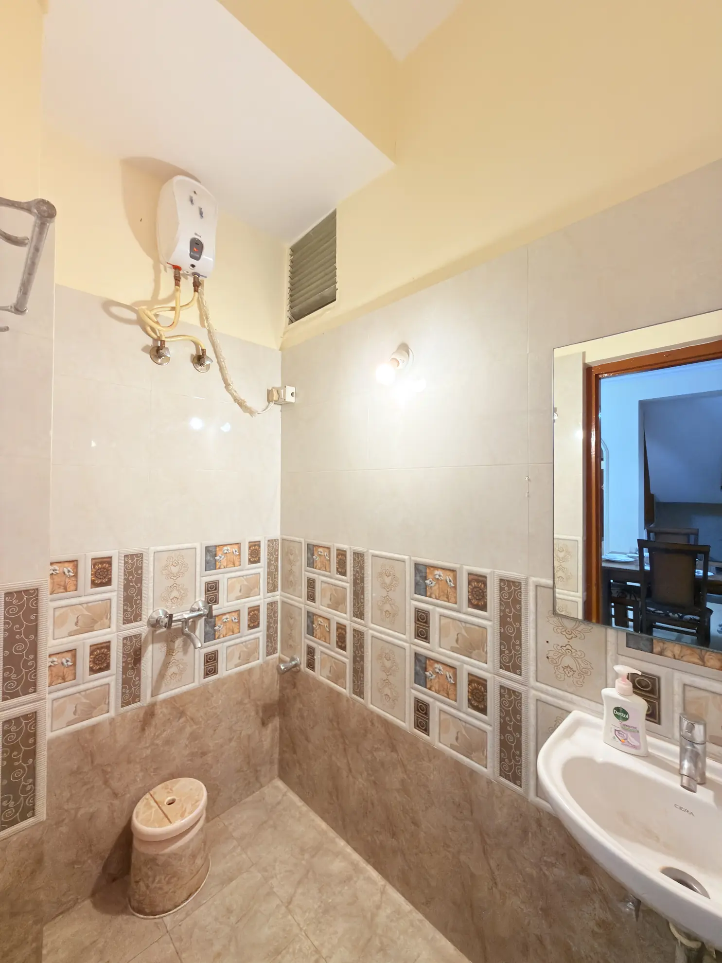 Common Bathroom at Sunny Brooks, Bengaluru