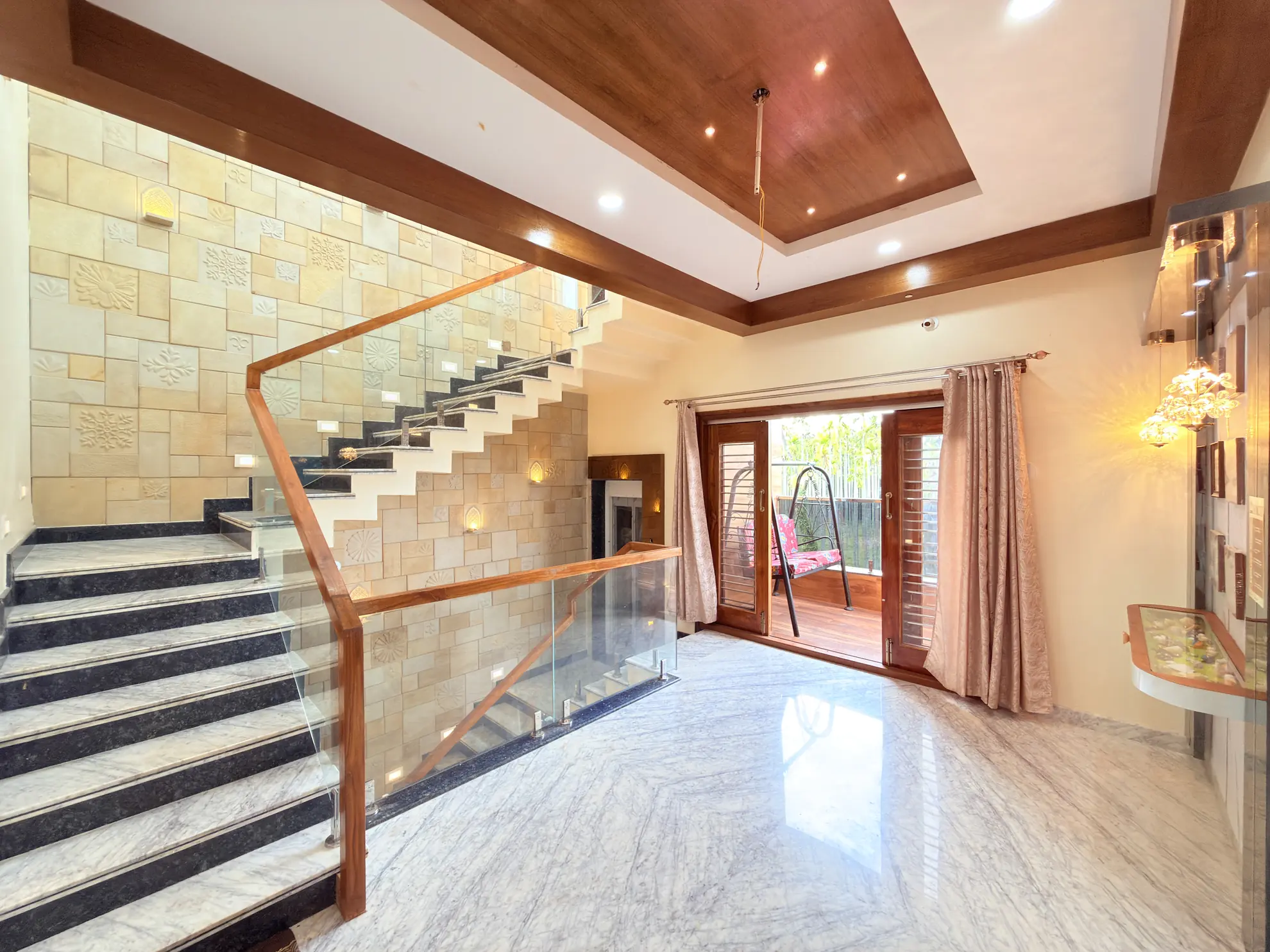 Lounge 5 at Palm Breeze, Bengaluru